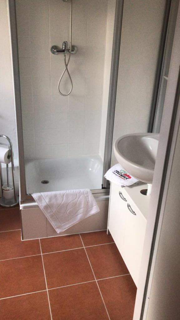Single Room with Shower photo 2