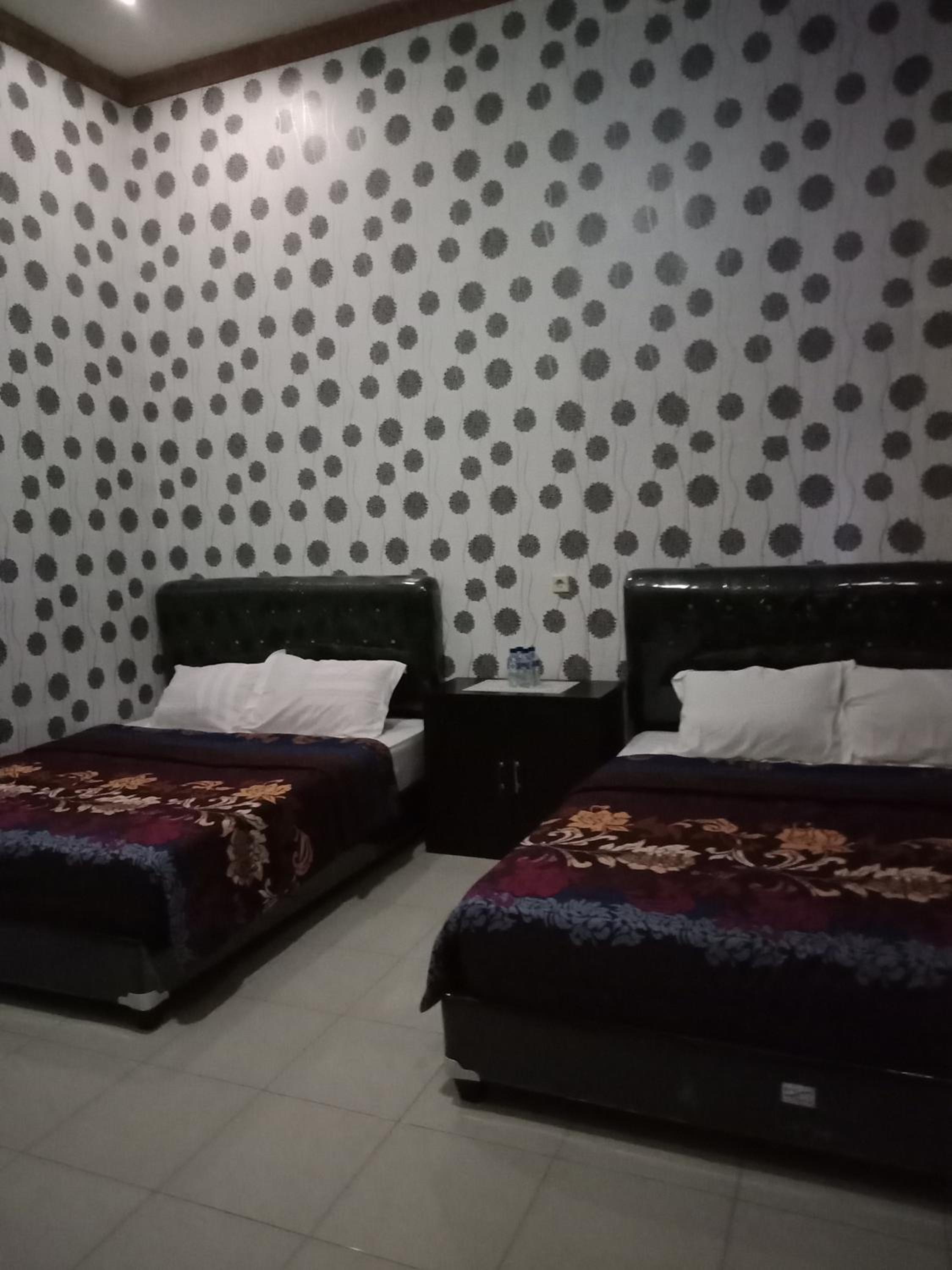 Double or Twin Room with Private Bathroom photo 1
