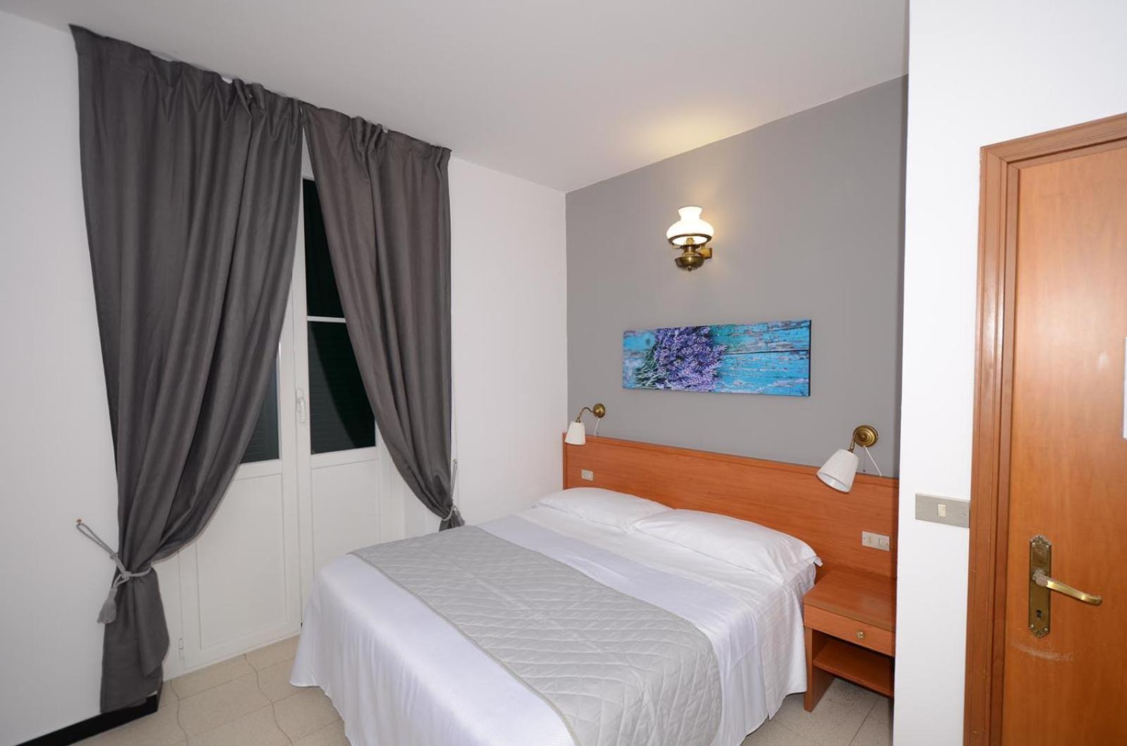 Deluxe Double or Twin Room with Balcony photo 2