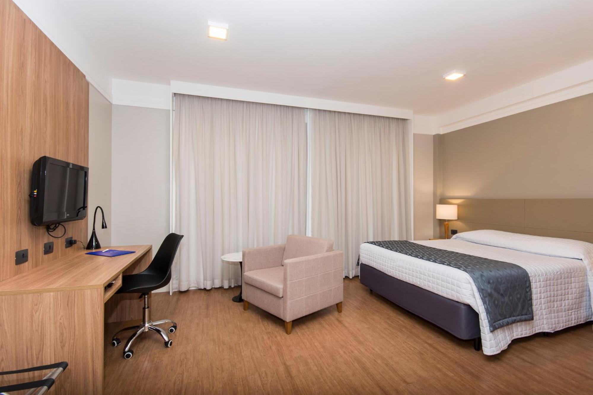Luxury Room with Double Bed thumbnail 5
