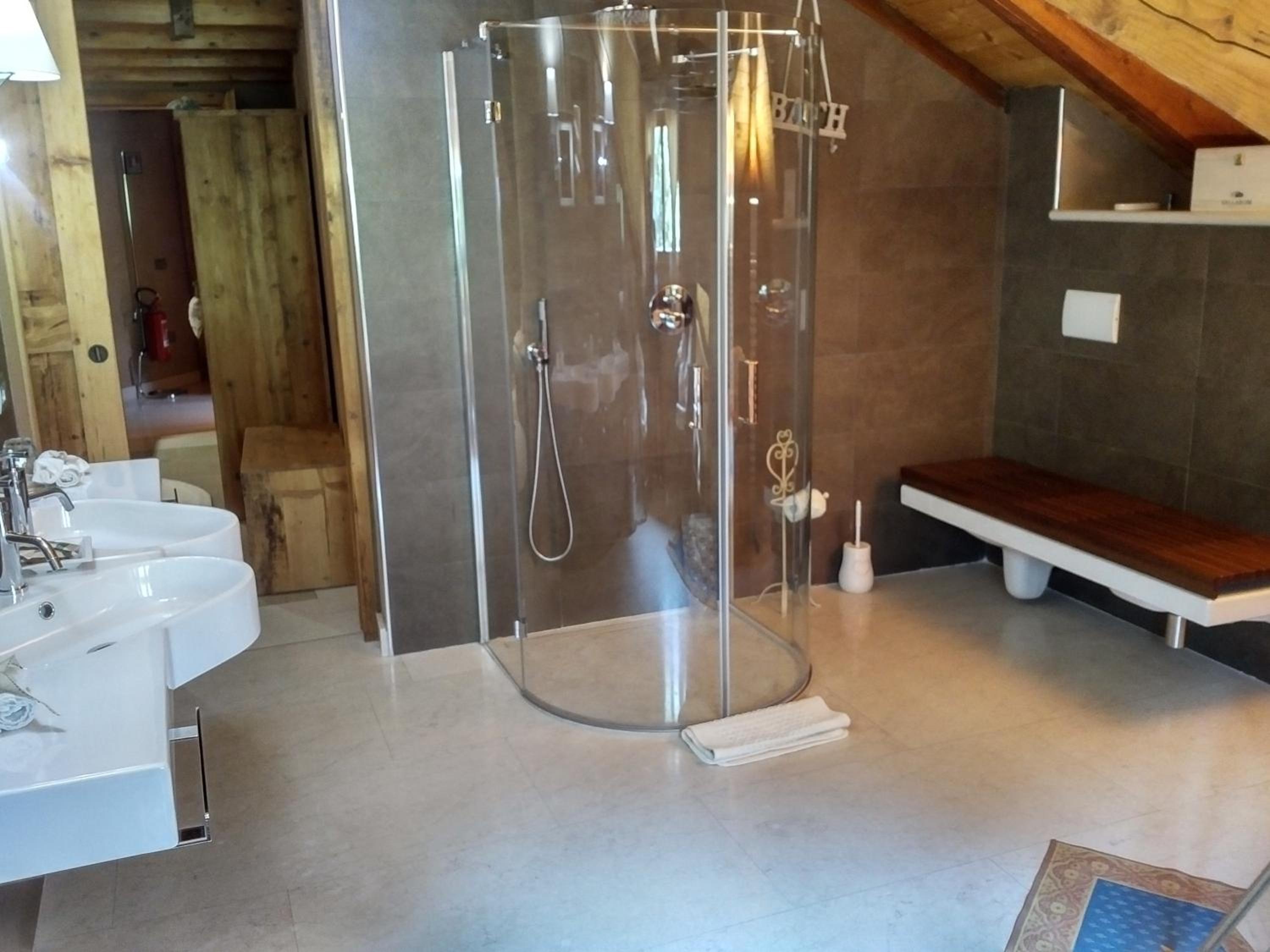 Superior Triple Room - Photo 13