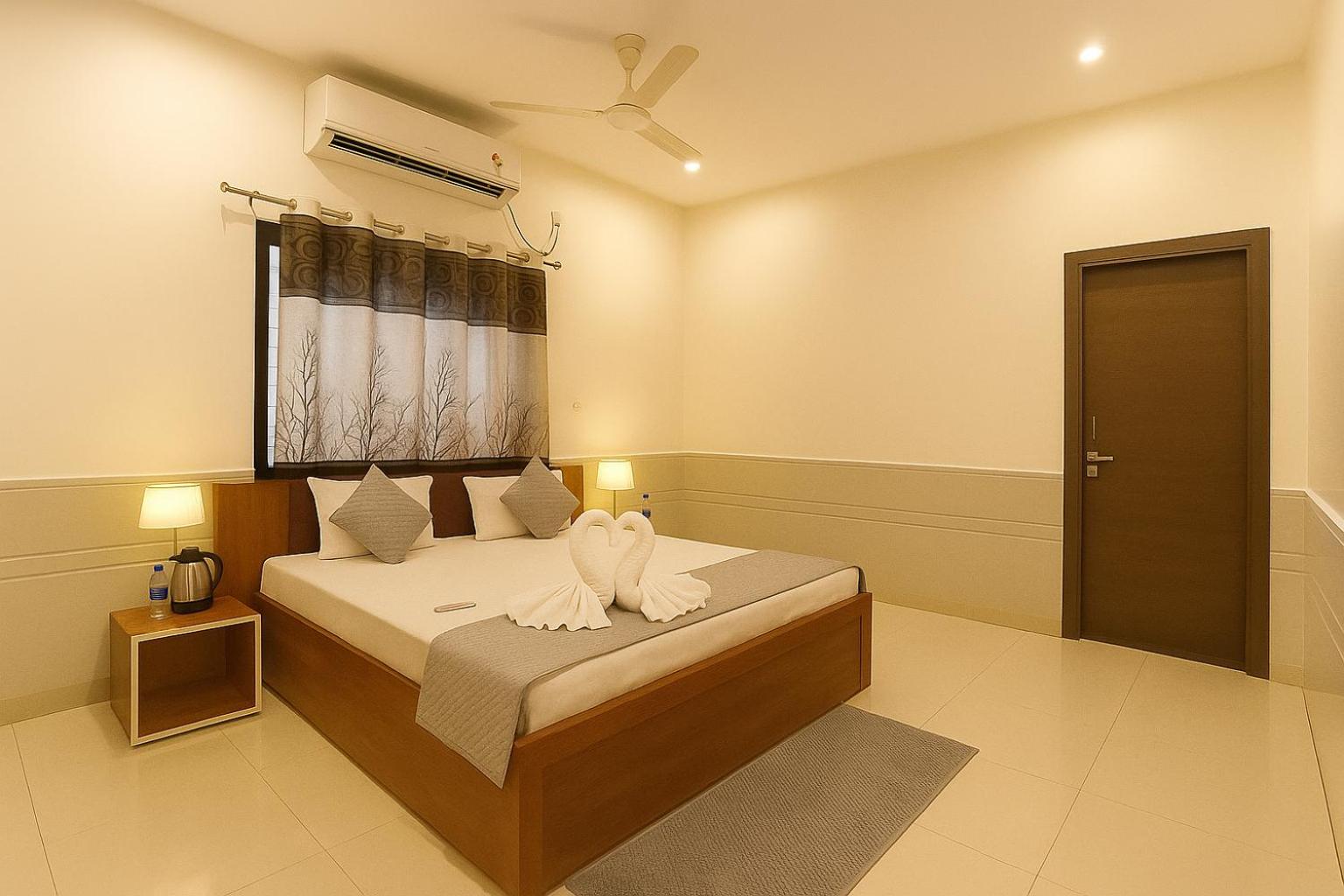 Deluxe Double or Twin Room with Balcony