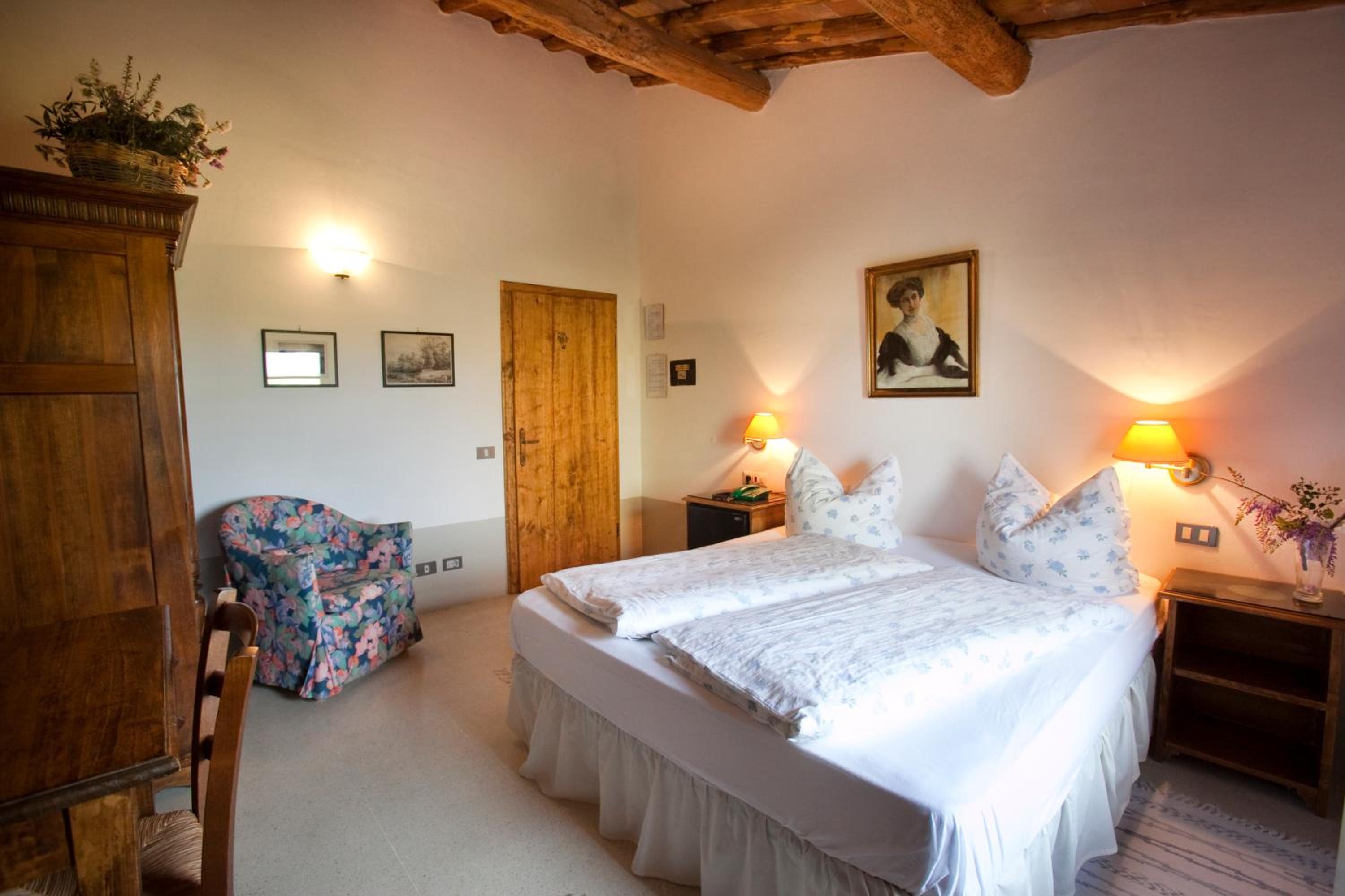Classic Double Room - Photo 4