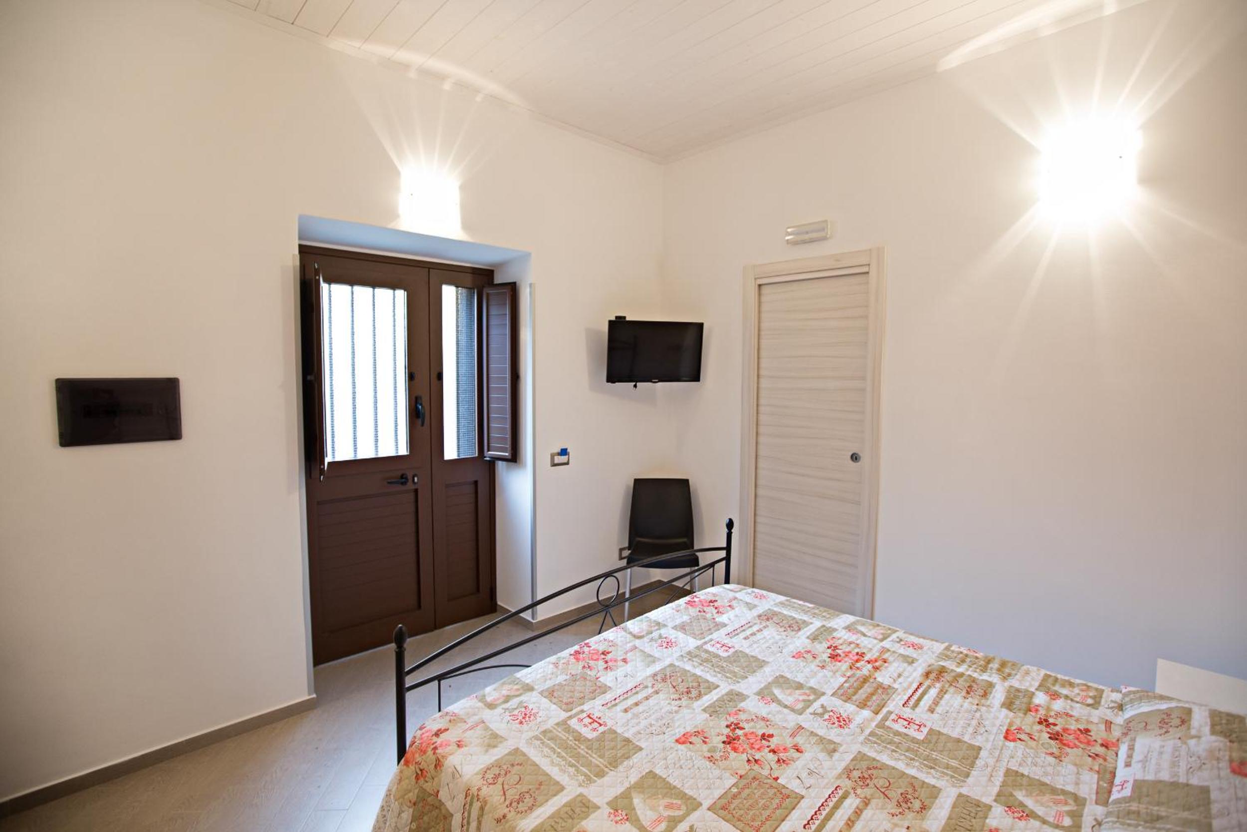 Double Room - Photo 1