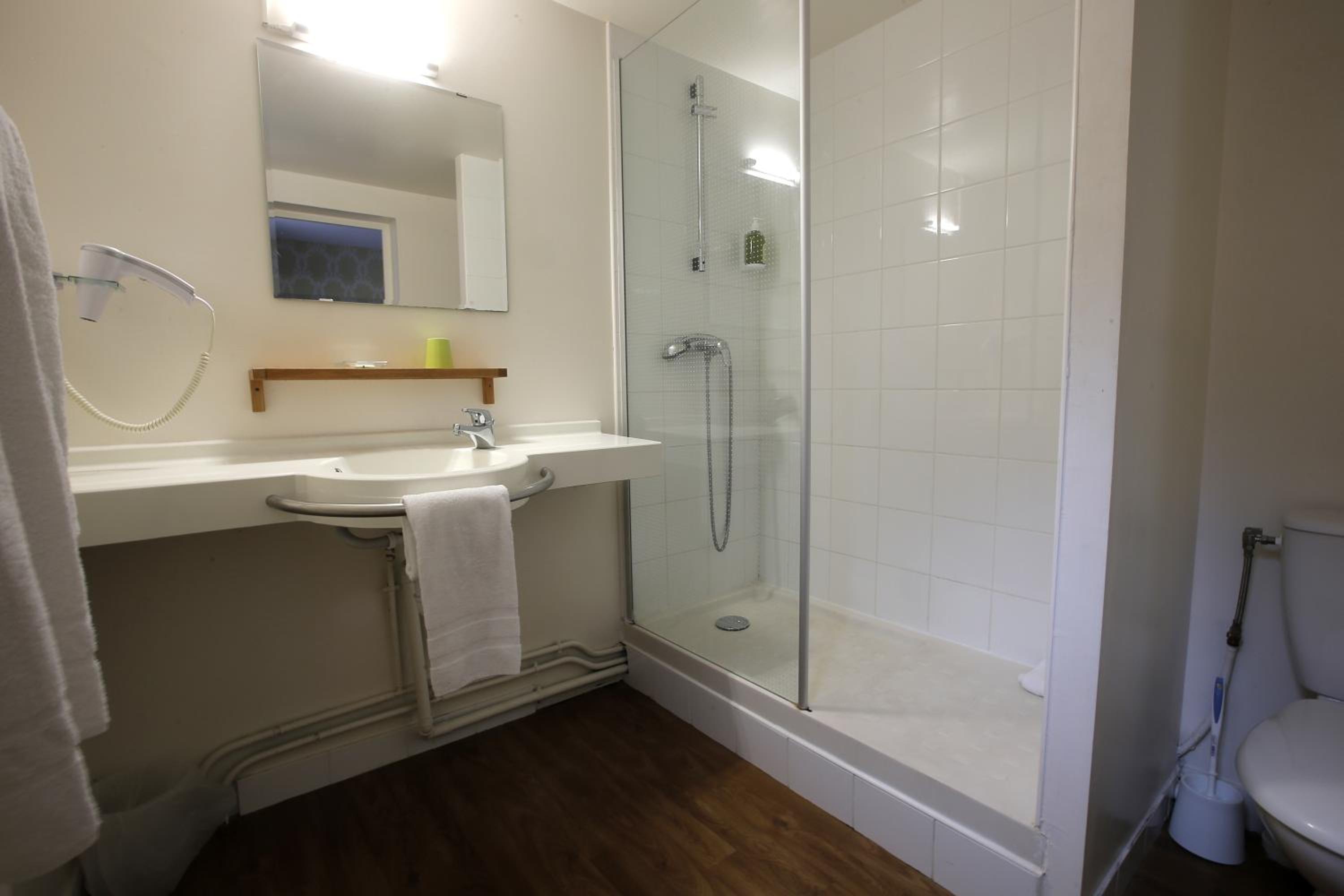 Double Room - Photo 5