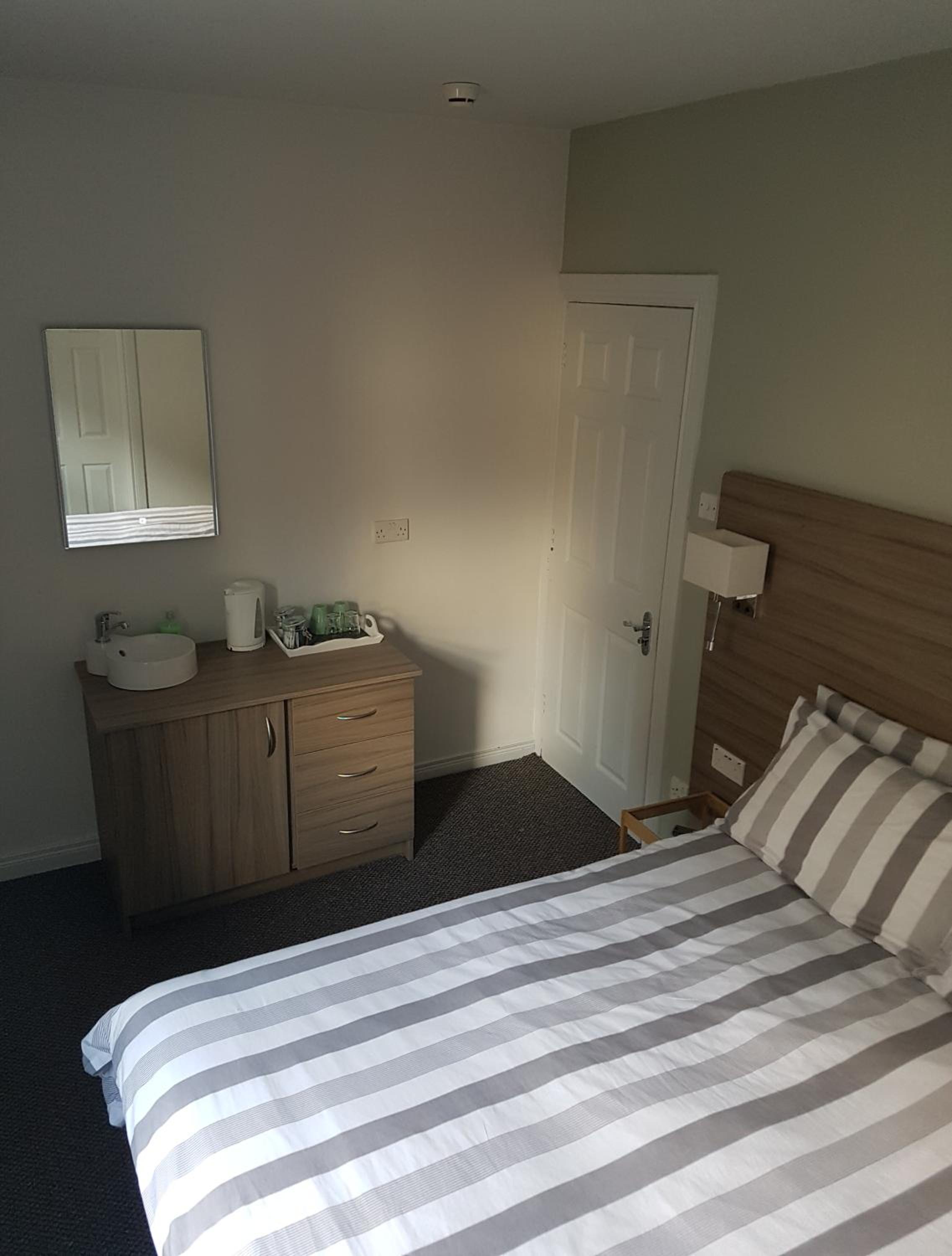 Double Room - Photo 4