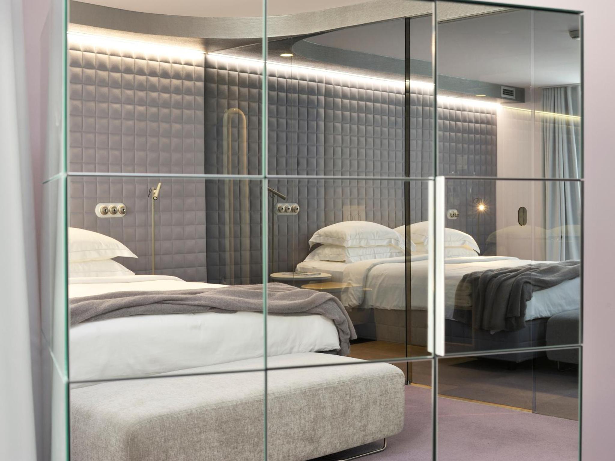 Double or Twin Room - Photo 4