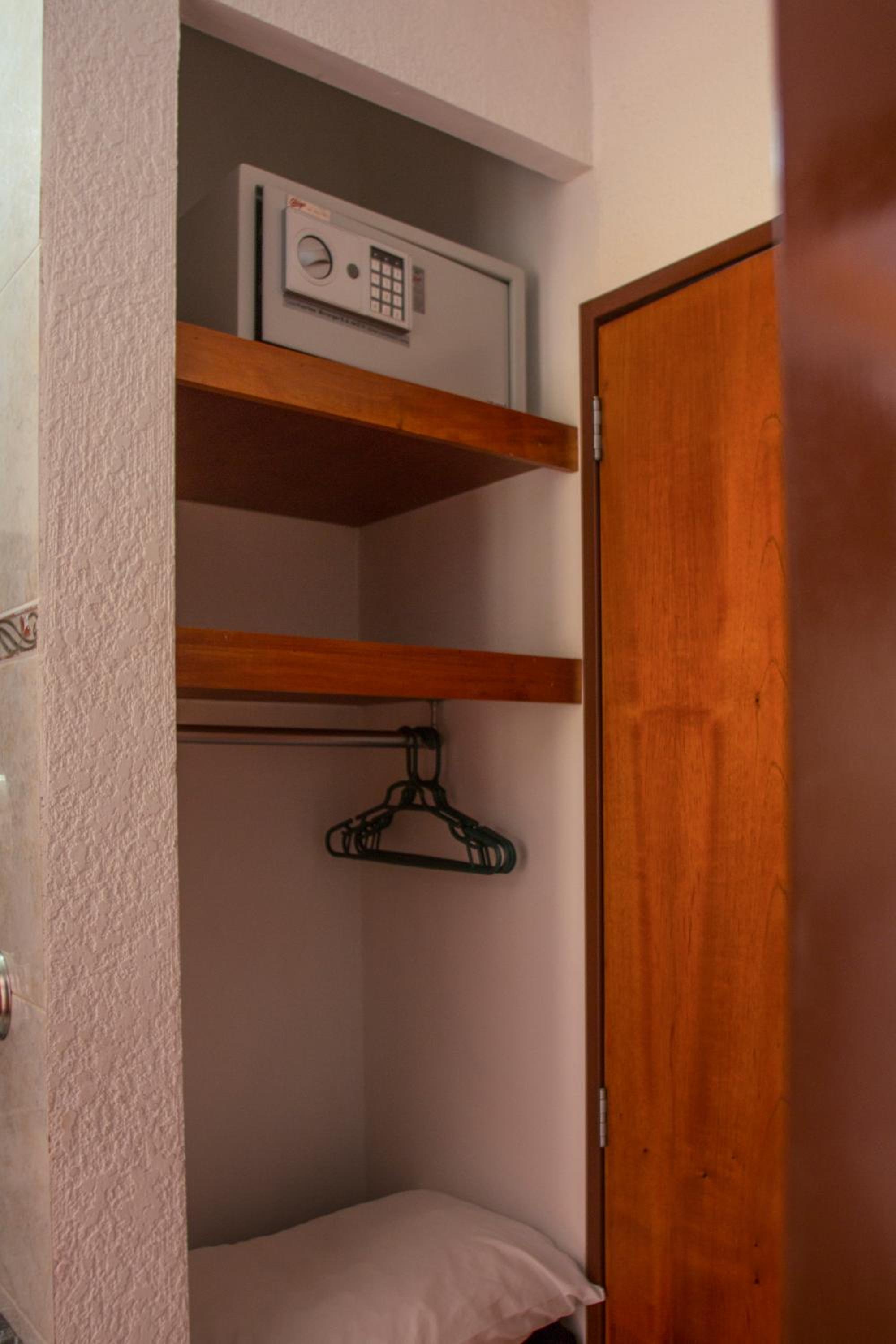 Deluxe Queen Room photo 1