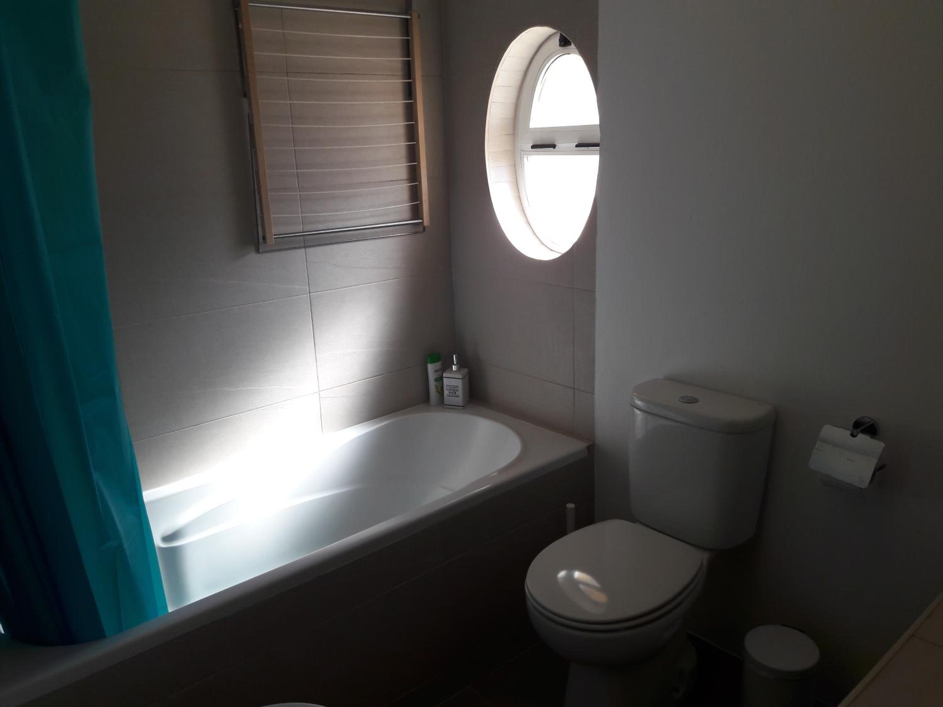Three-Bedroom Apartment - Photo 23