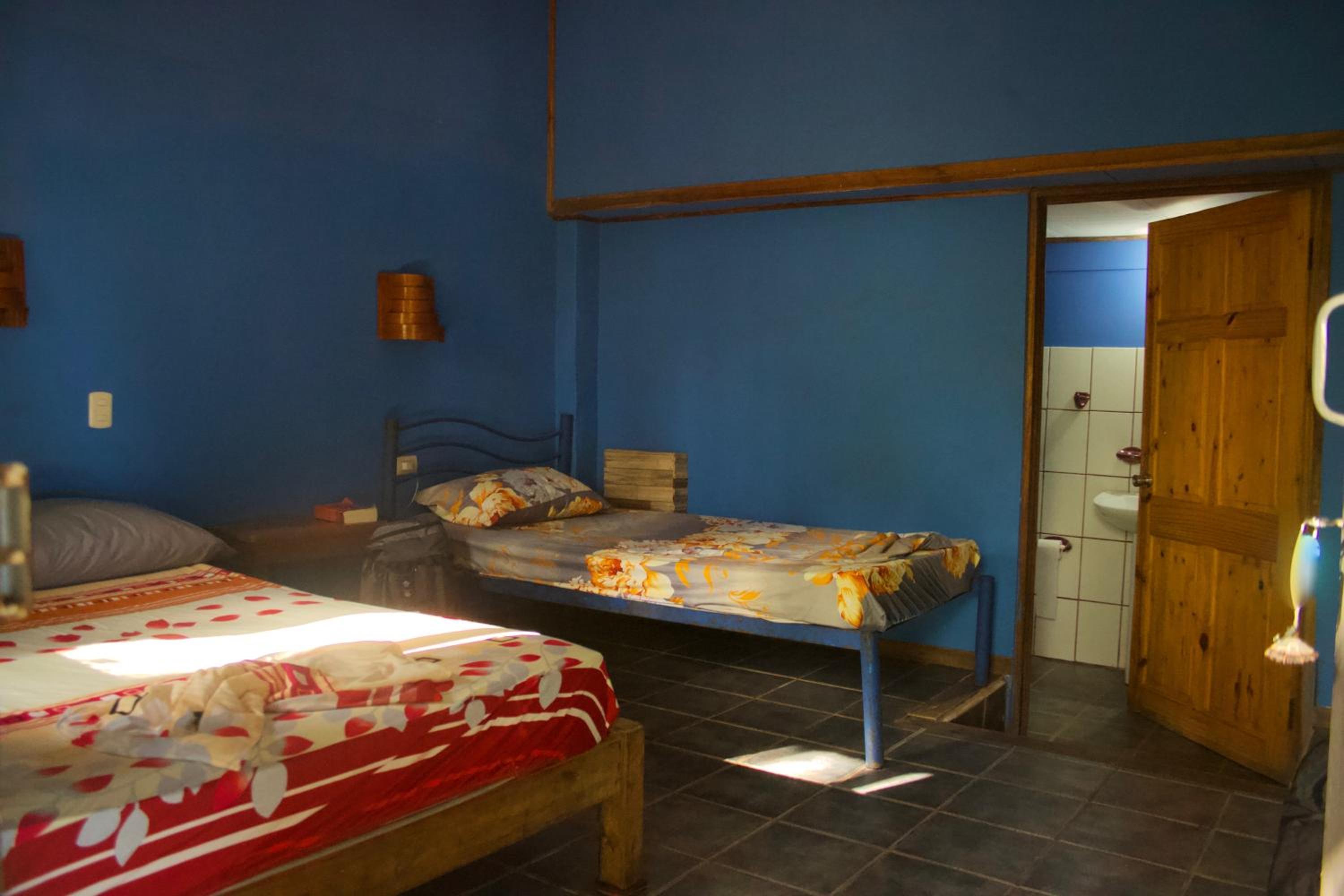 Triple Room with Private Bathroom photo 3