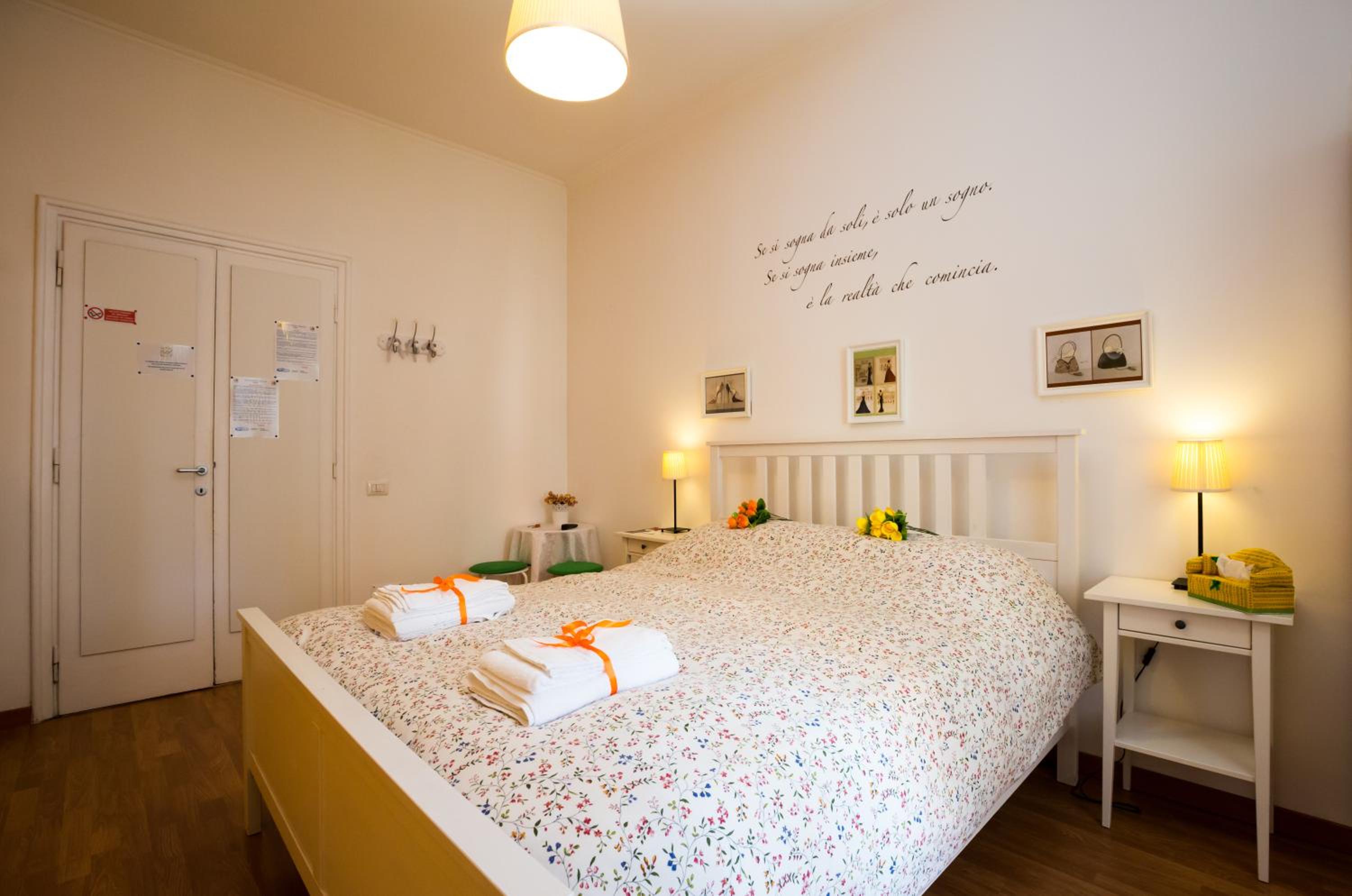 Double Room with Private External Bathroom photo 3