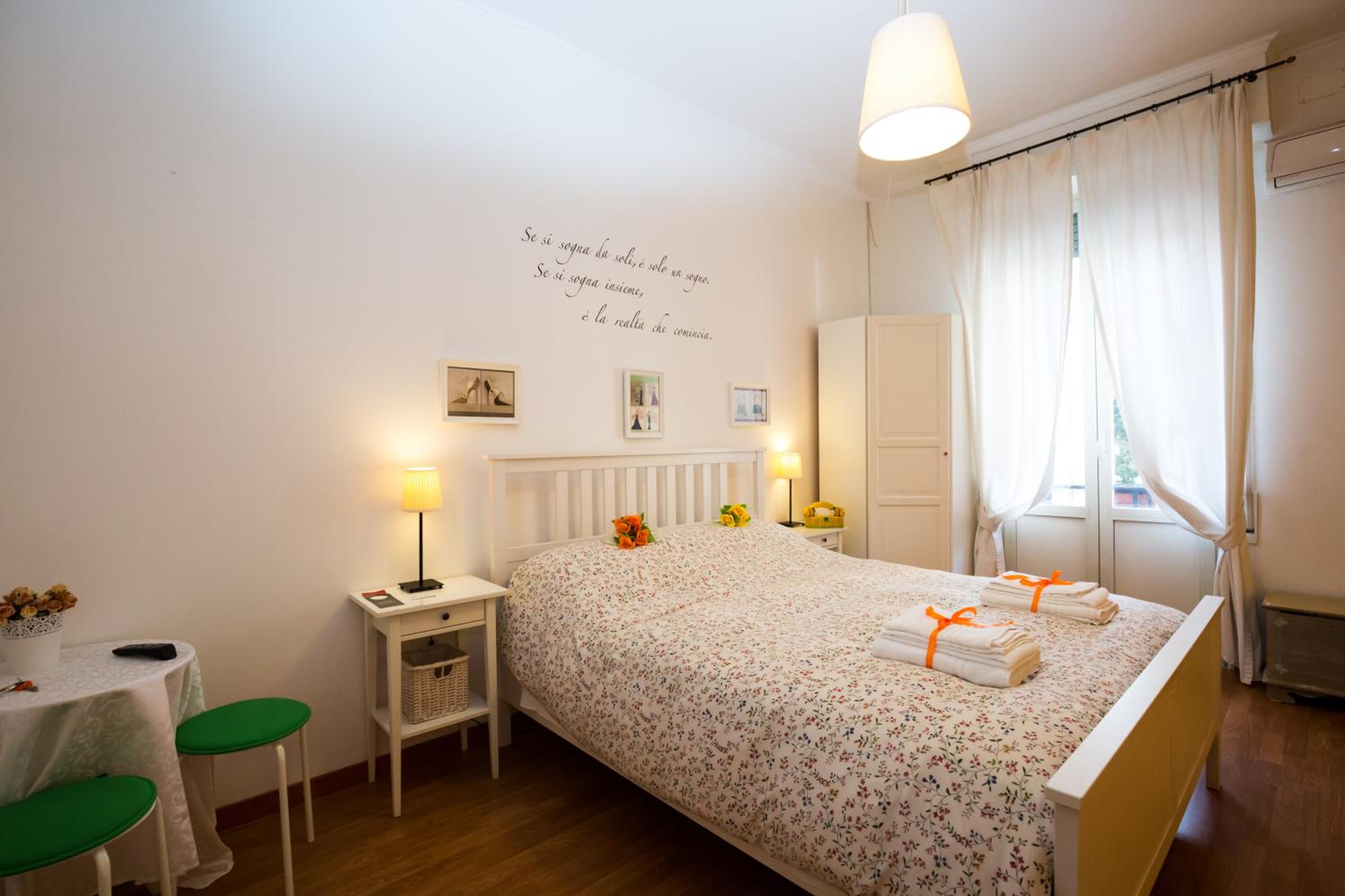 Double Room with Private External Bathroom photo 1