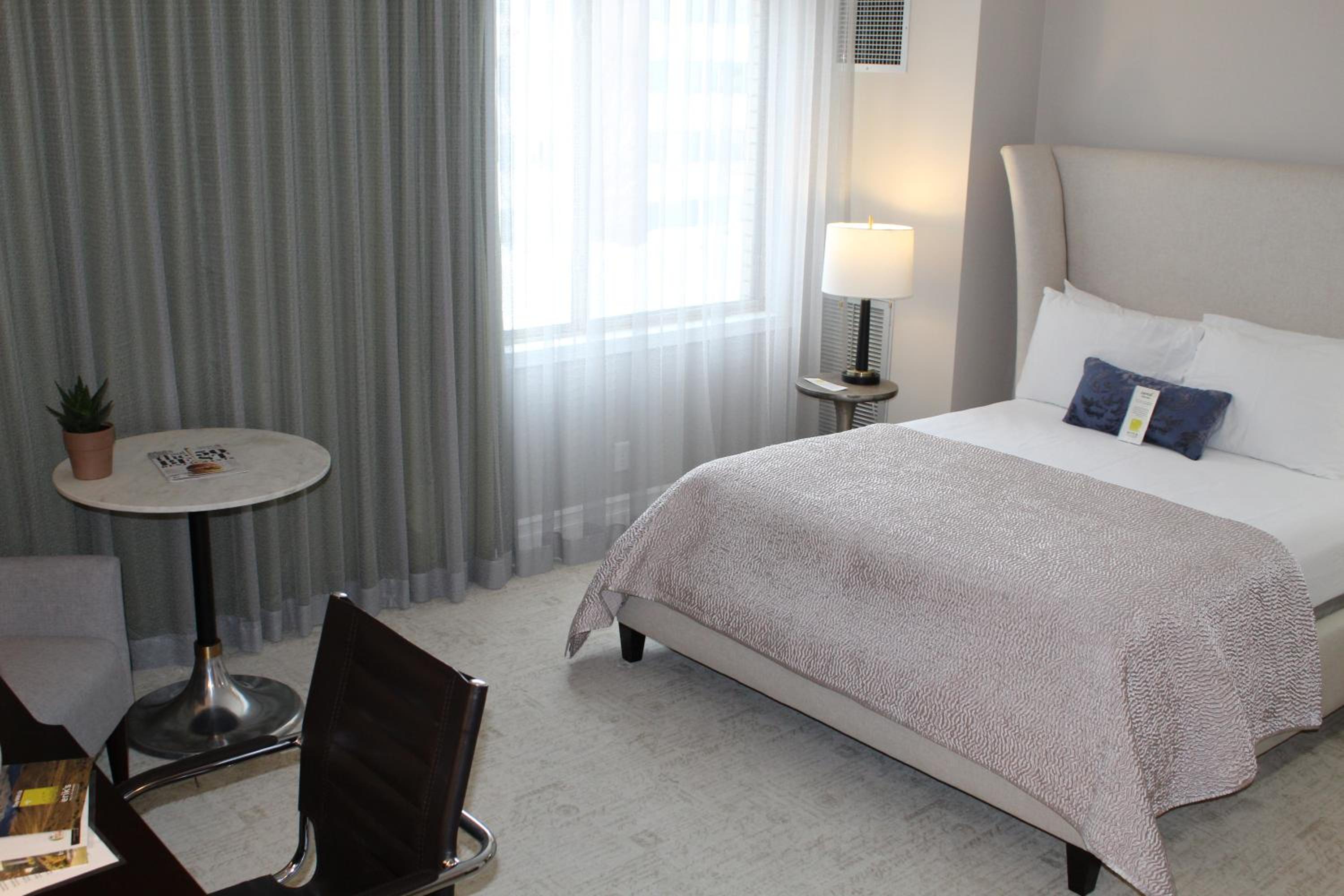 Queen Room