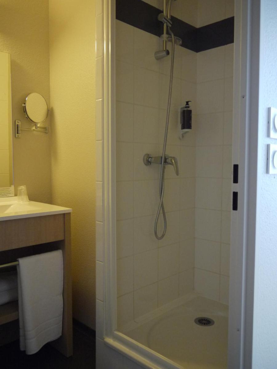 Standard Twin Room photo 3