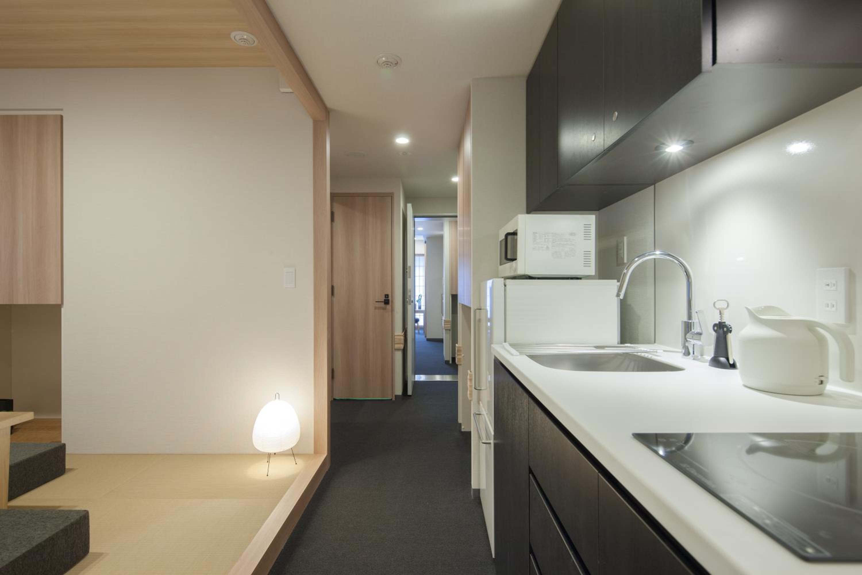 Connecting Japanese Apartment thumbnail 6