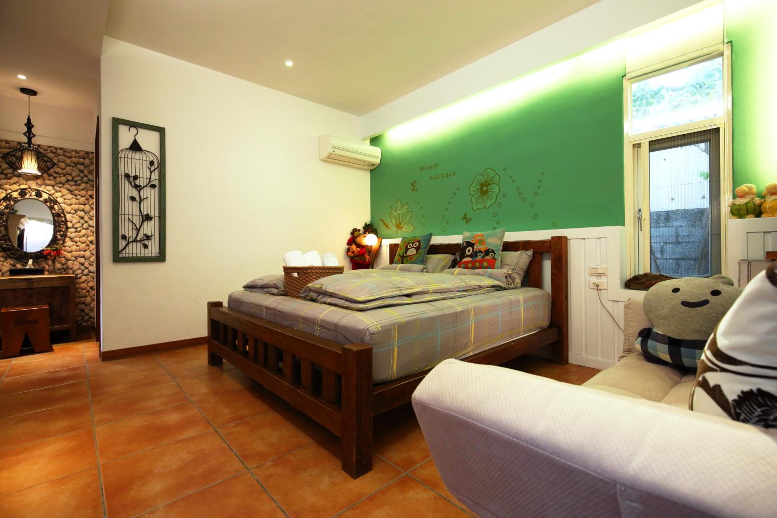 King Room with Garden View photo 2