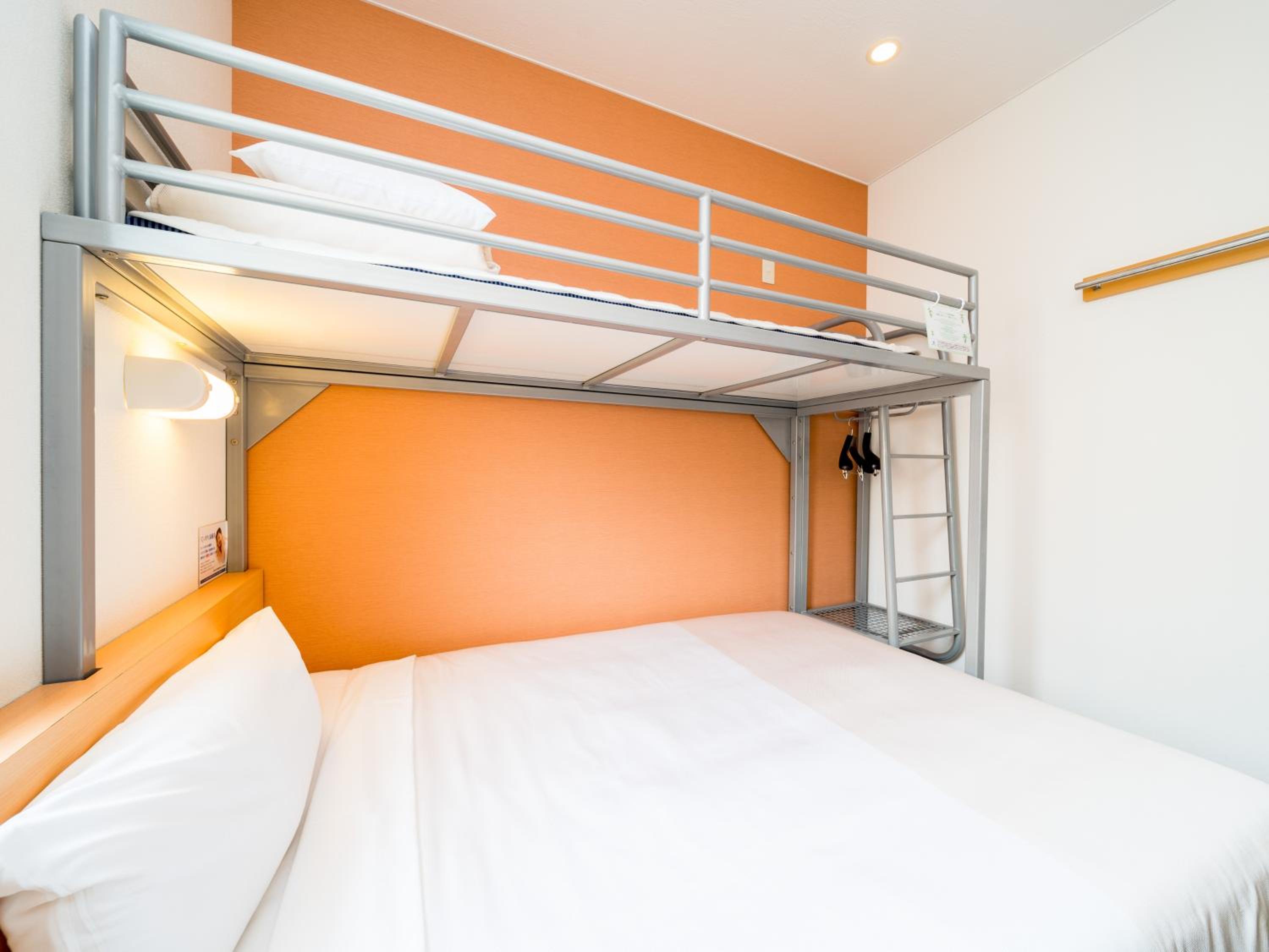 Room with Double Bed and Bunk Bed - Non-Smoking - Photo 2