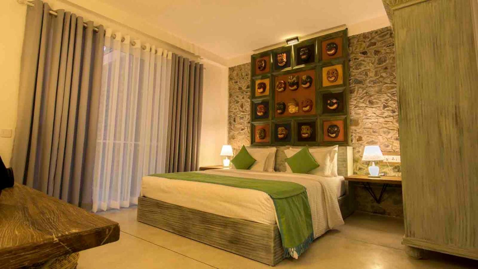 Superior King Room with free drop off to Galle Fort by TukTuk photo 3