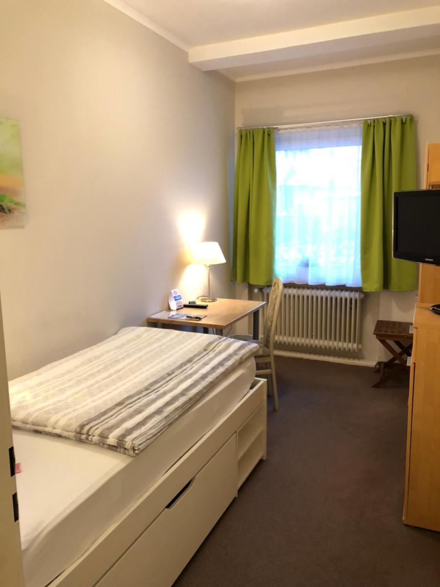 Single Room photo 2