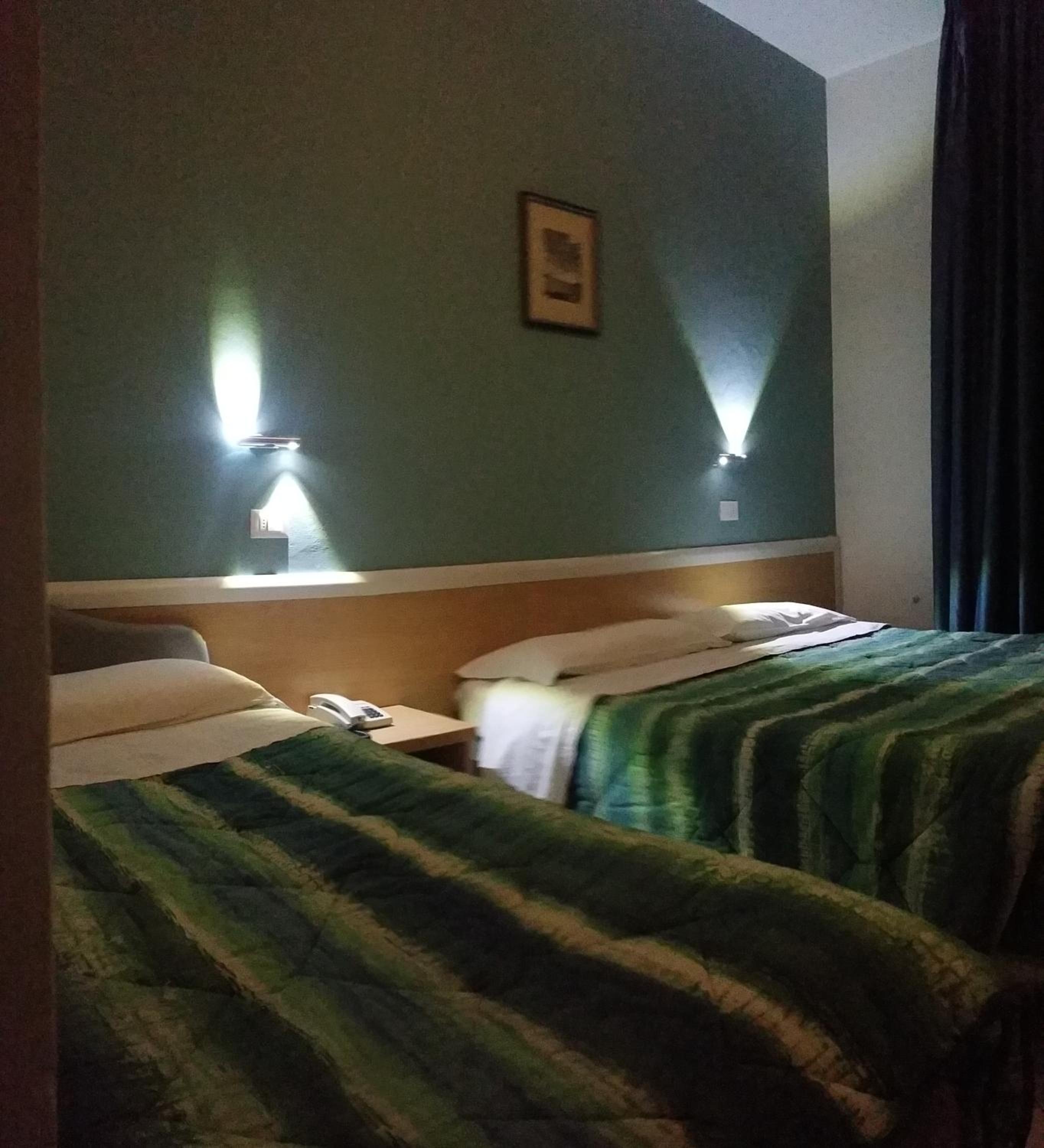 Triple Room - Photo 1