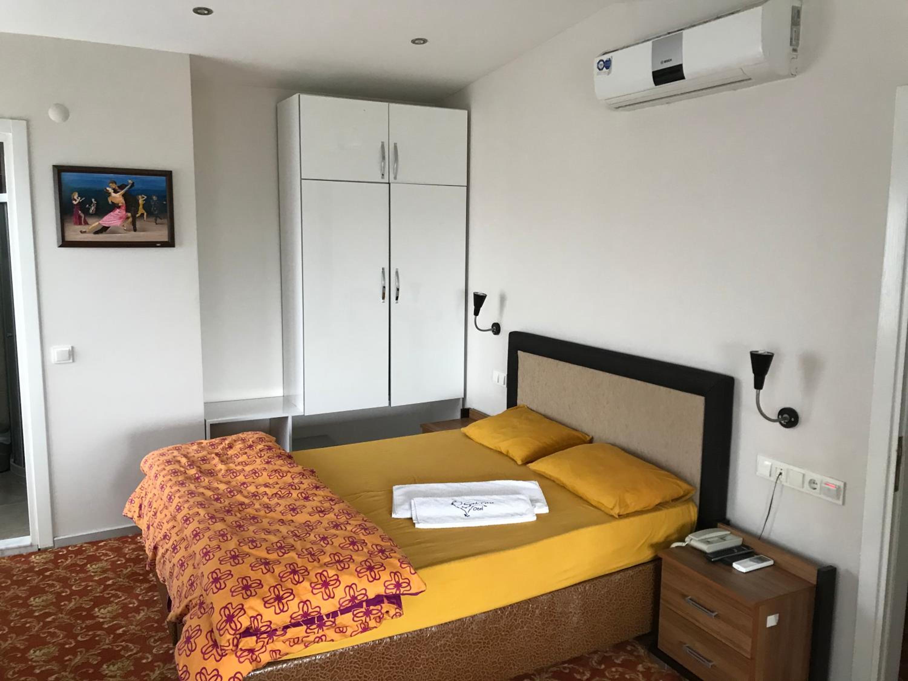 Apartment with Terrace photo 3