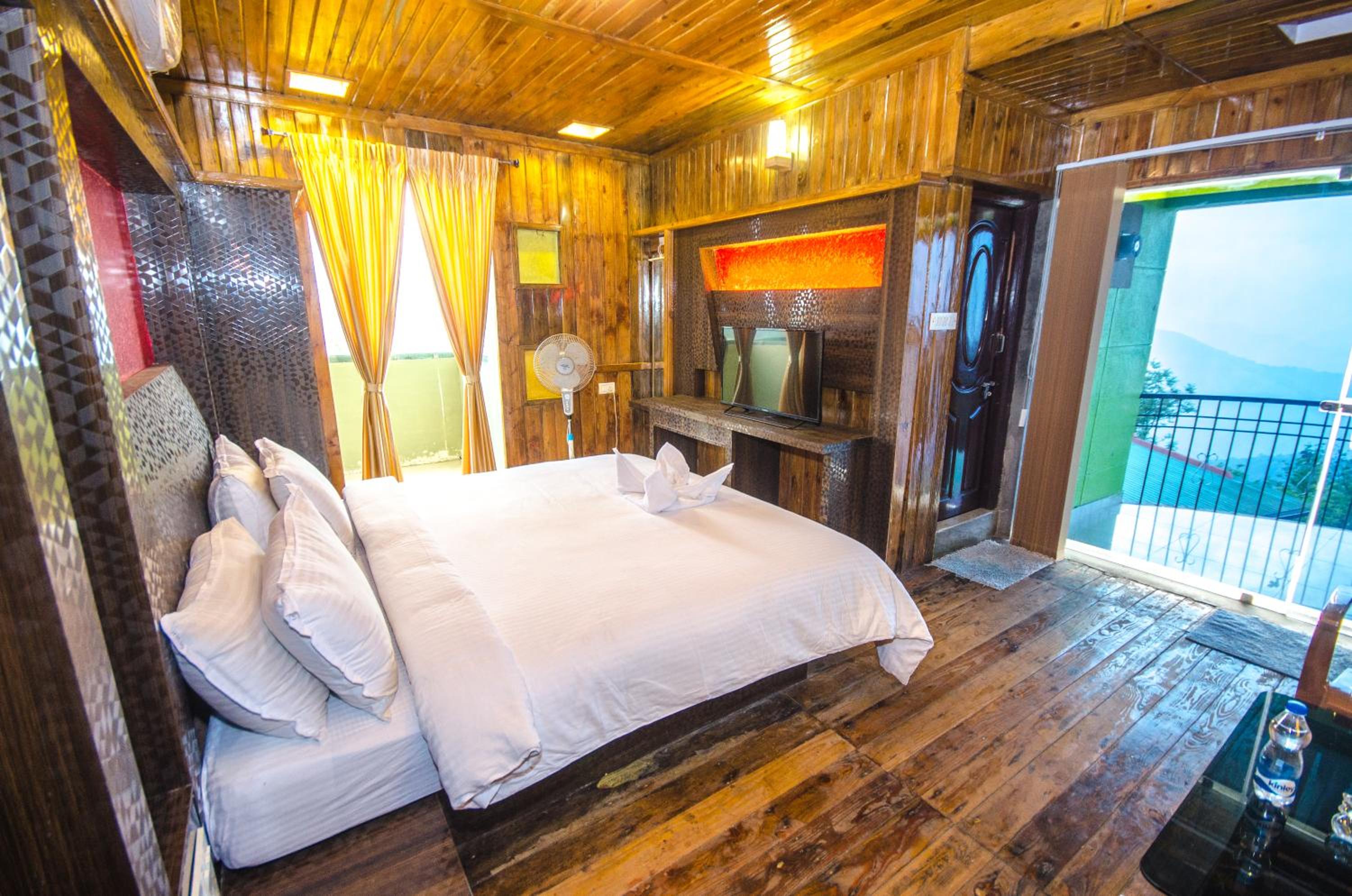 King Room With Mountain View