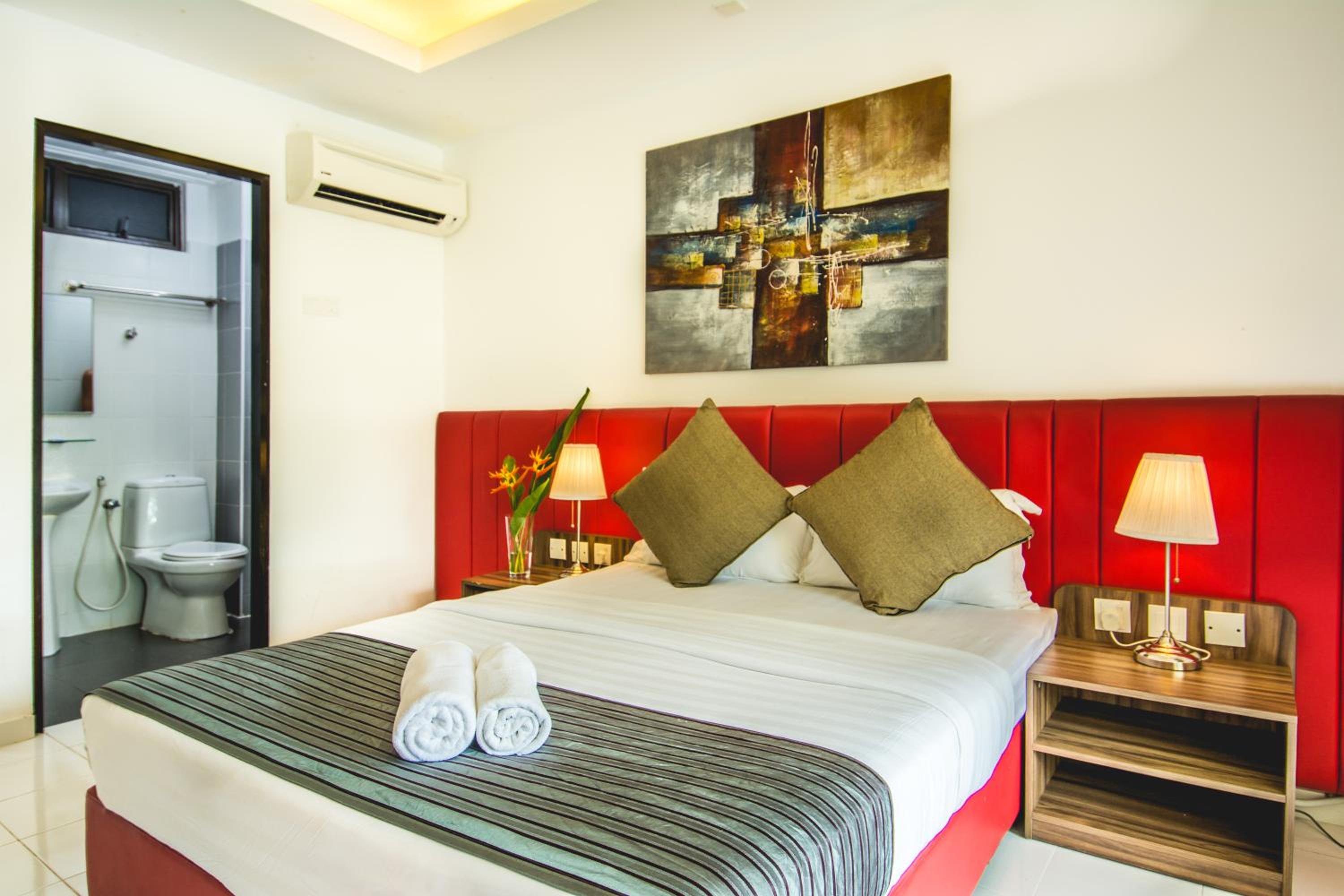 Deluxe Queen Room photo 1