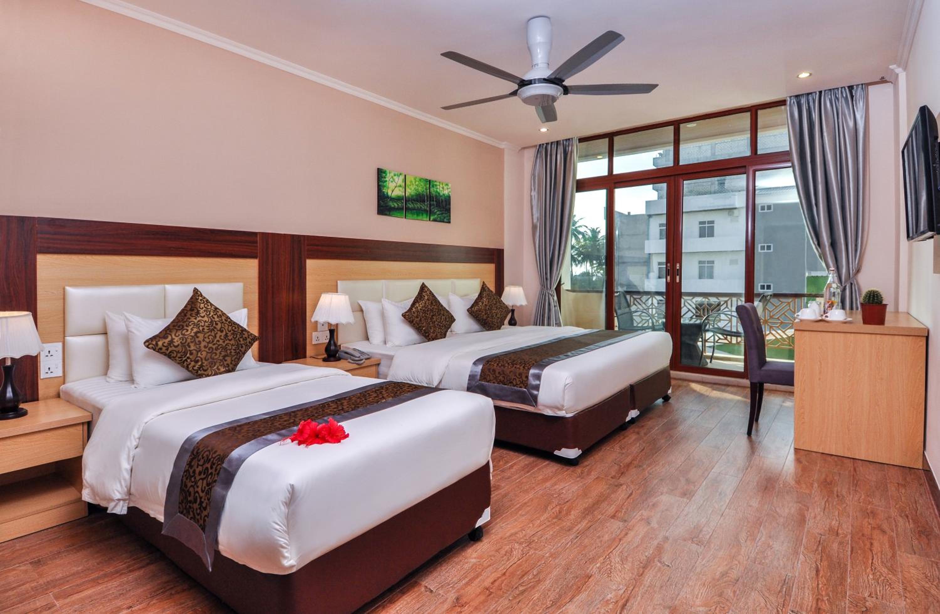 Deluxe Family Room with Island View