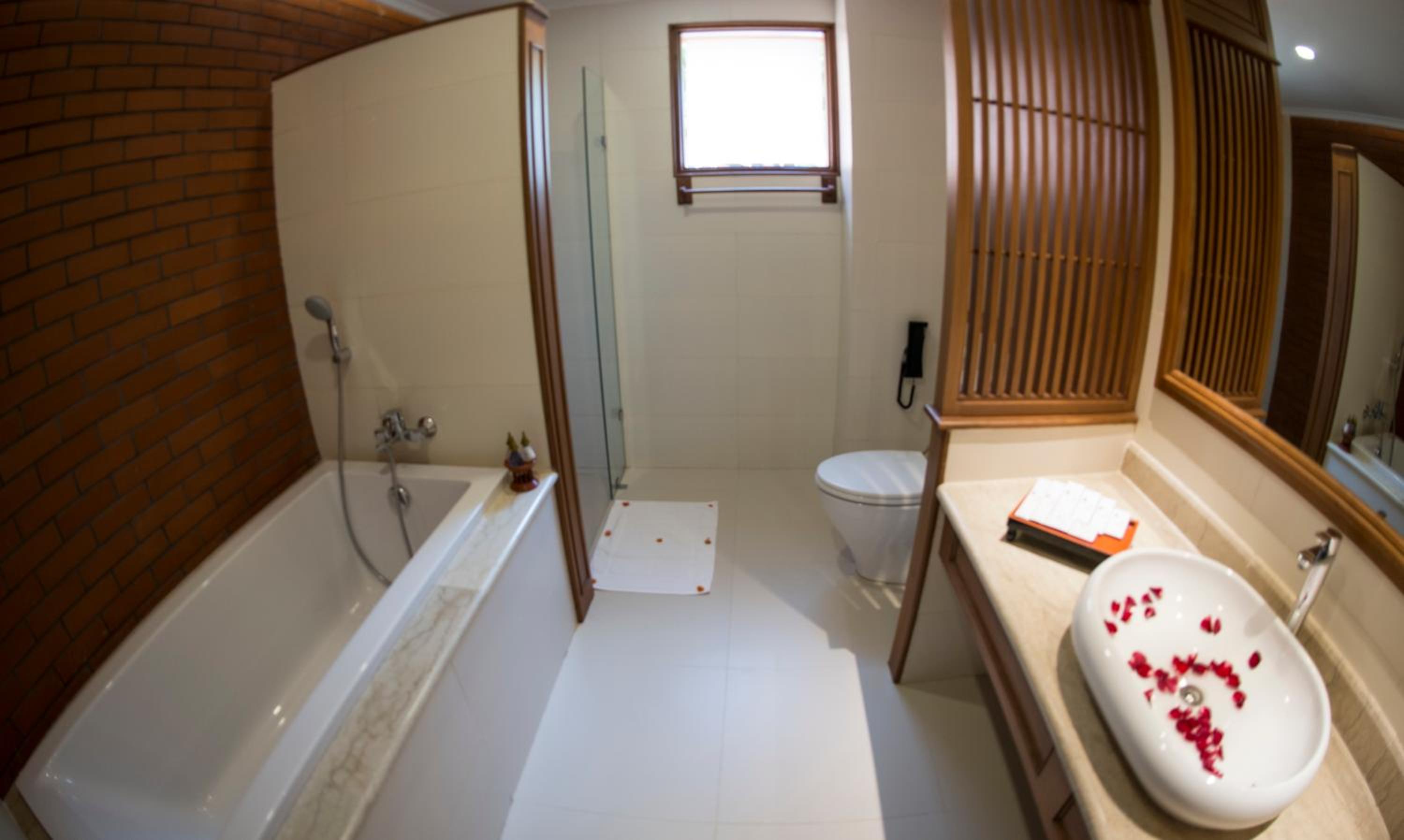 Grand Deluxe Double Or Twin Room photo 3