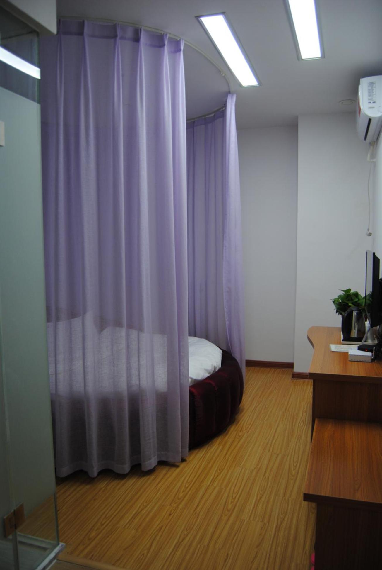 Mainland Chinese Citizens - Flavour Round Bed Room photo 2