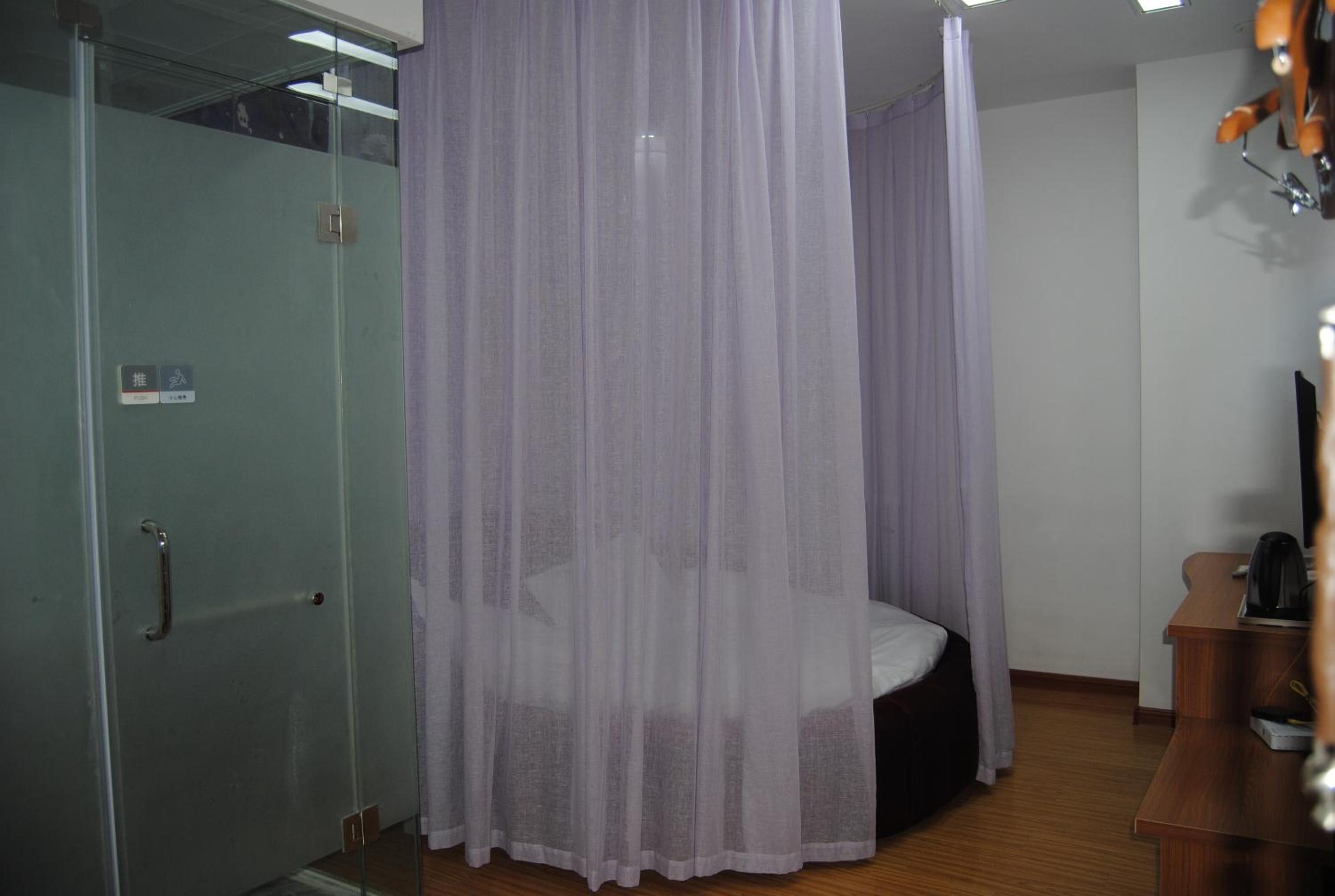 Mainland Chinese Citizens - Flavour Round Bed Room photo 3