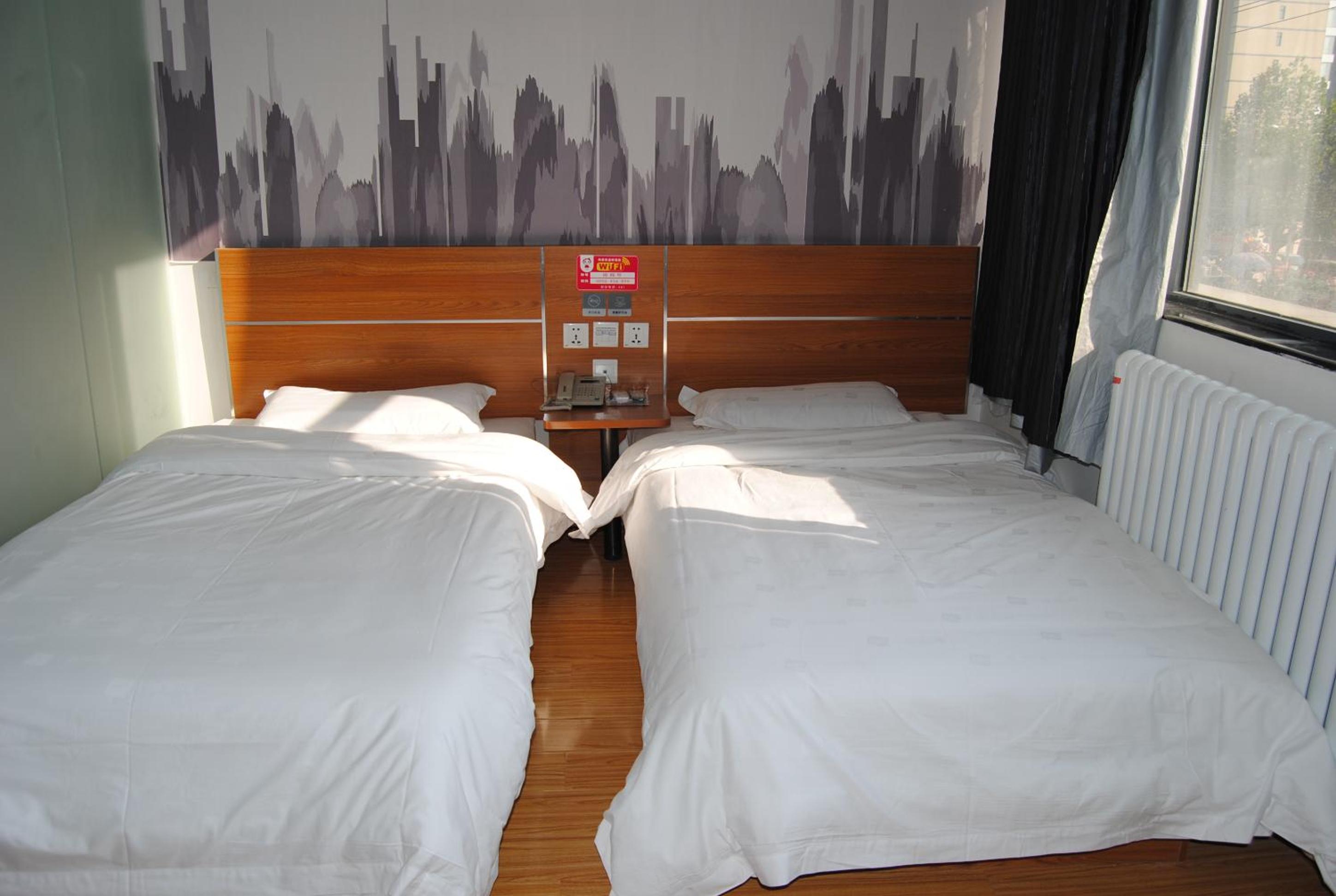 Mainland Chinese Citizens - Standard Twin Room photo 3