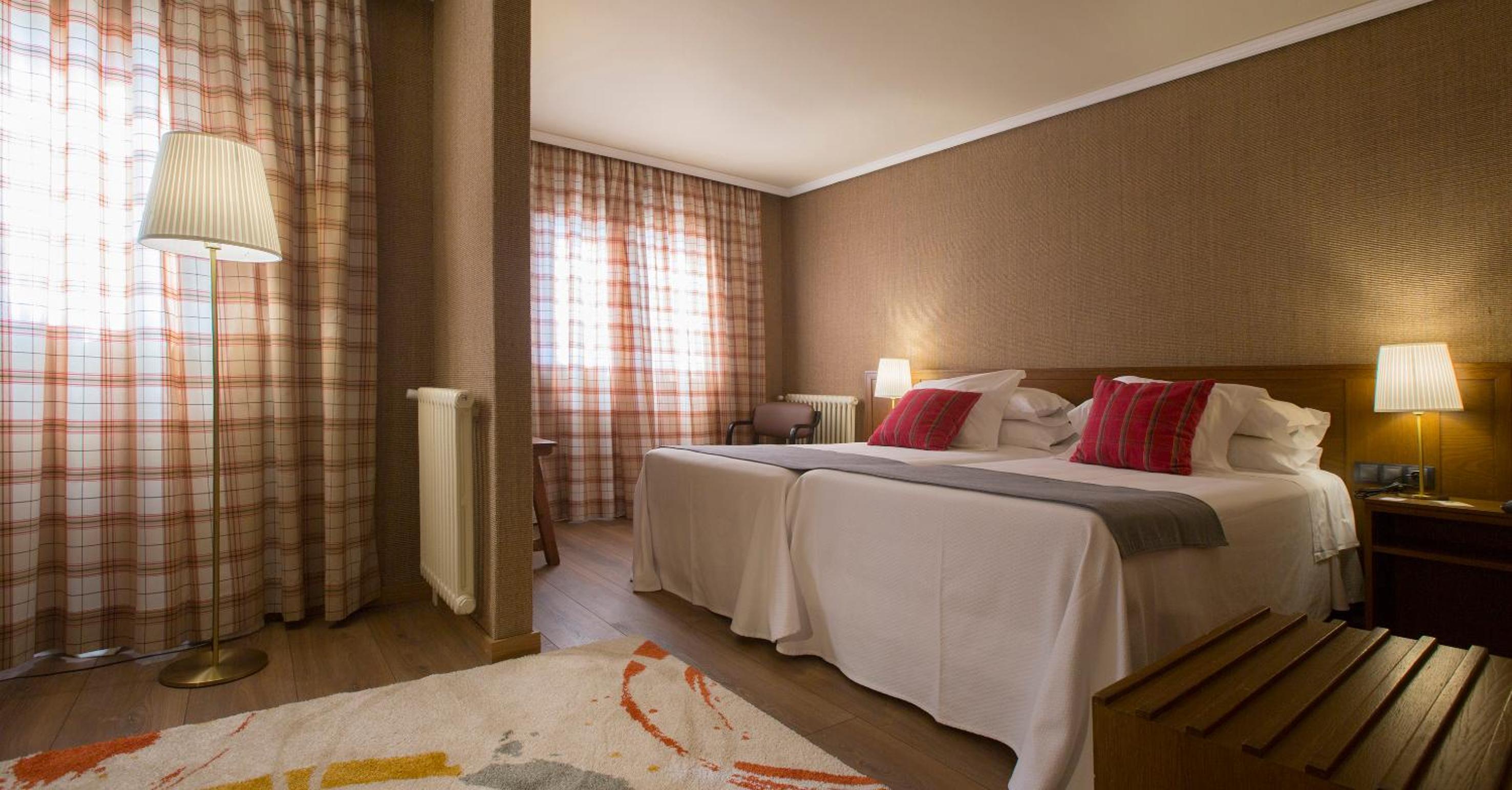 Superior Double or Twin Room photo 3