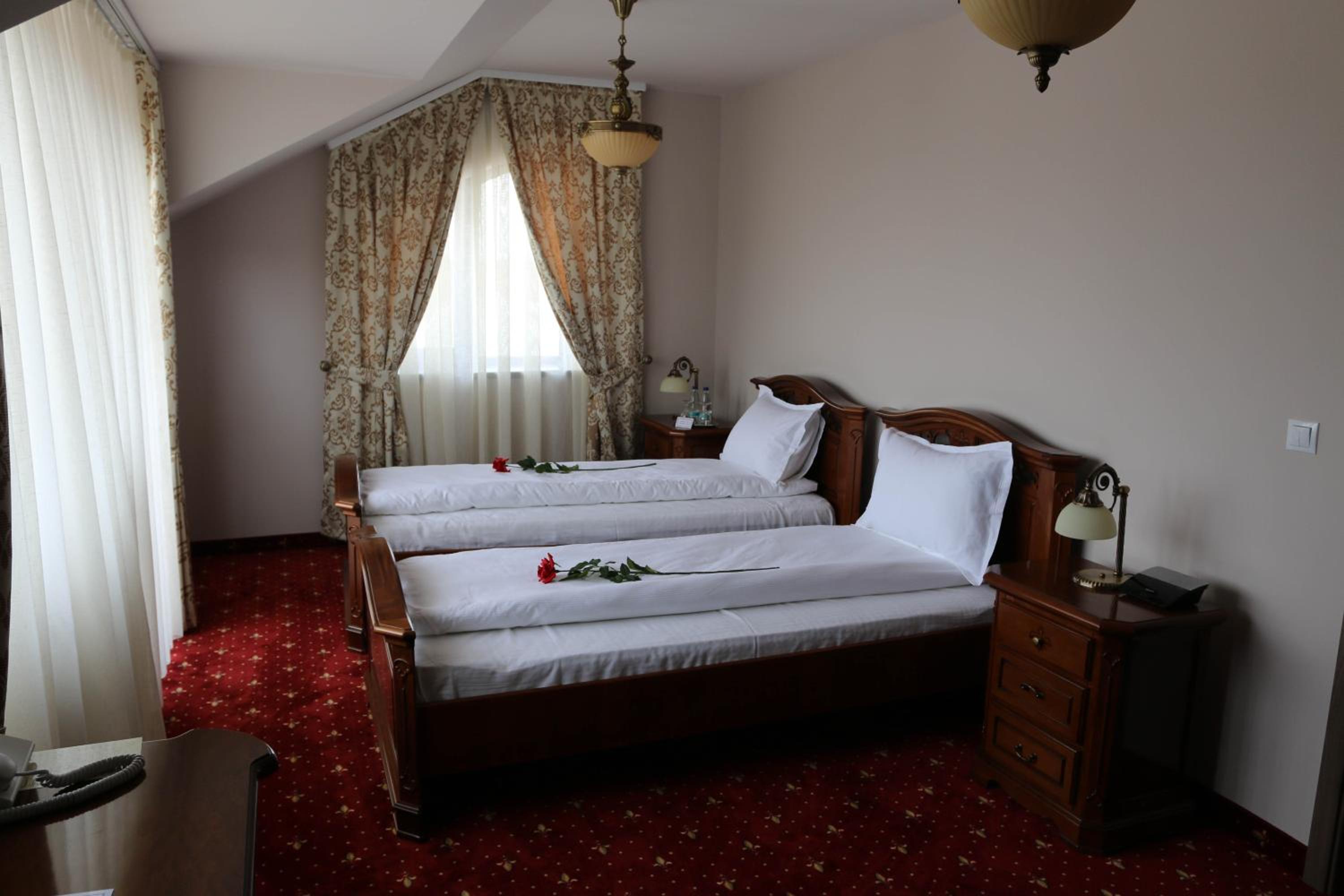 Standard Twin Room photo 3