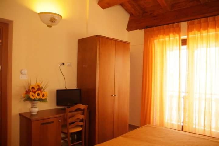 Deluxe Double or Twin Room with Mountain View photo 2