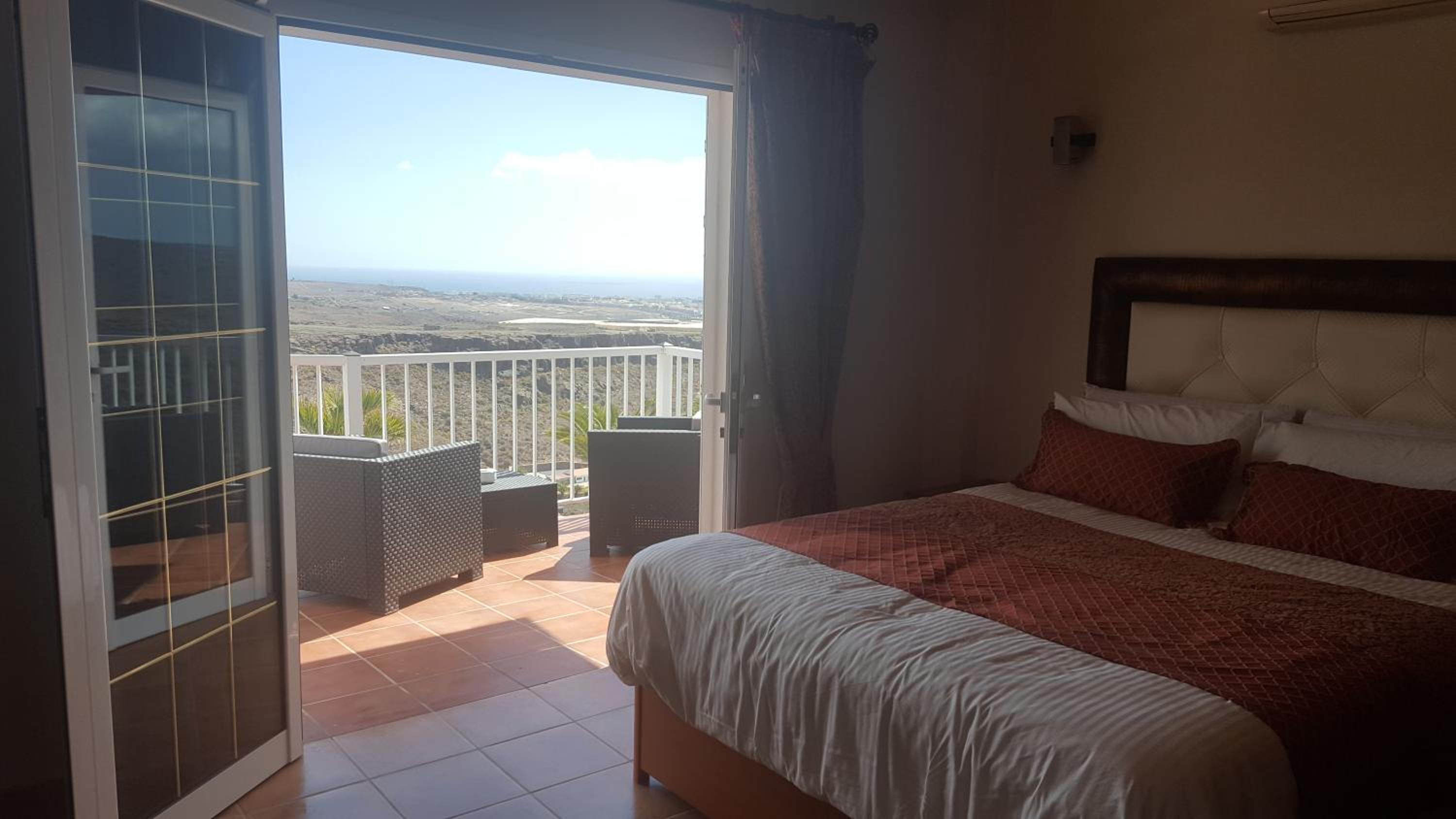 King Room with Pool View photo 3