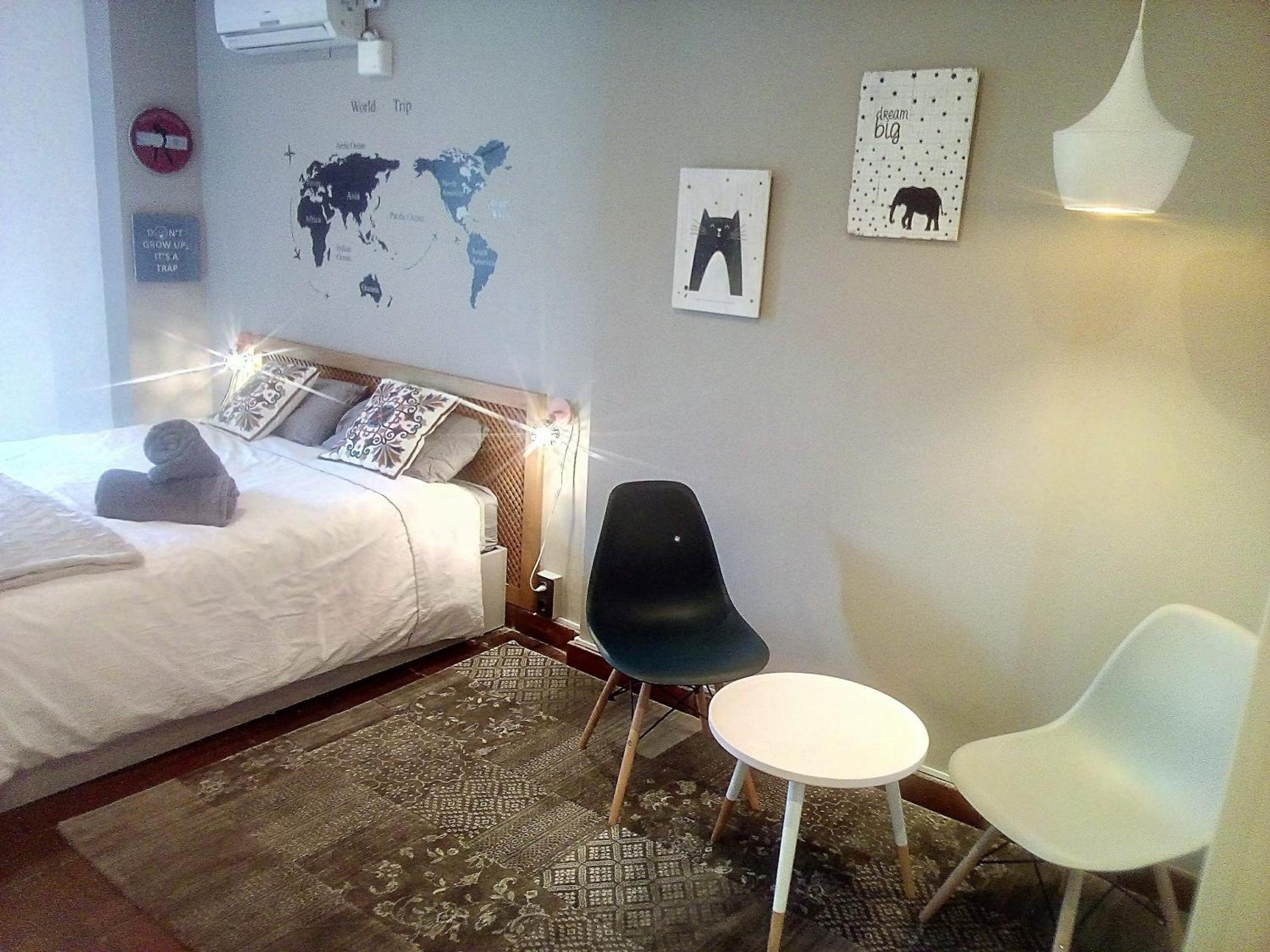Double Room with Balcony - Photo 14