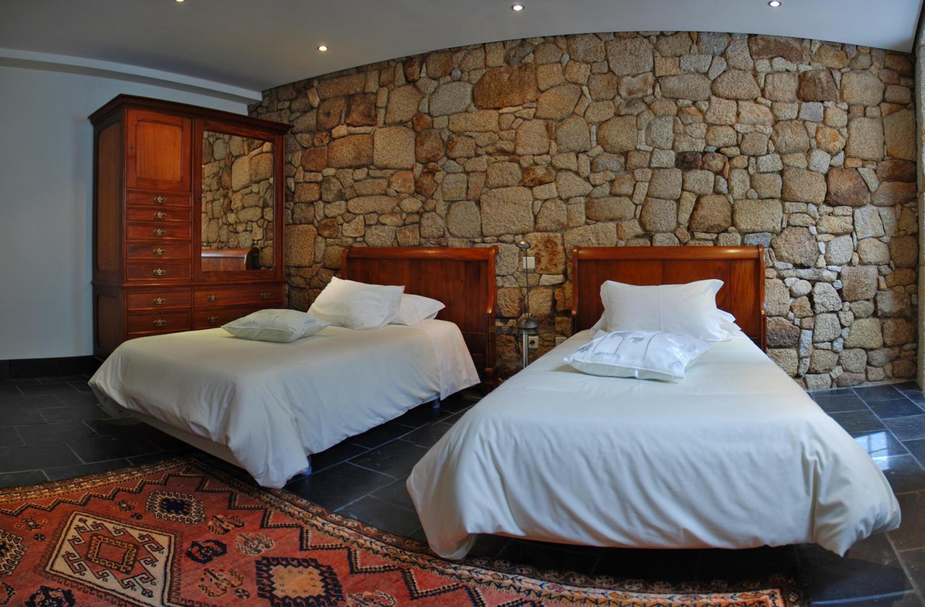 Double Room - Photo 9