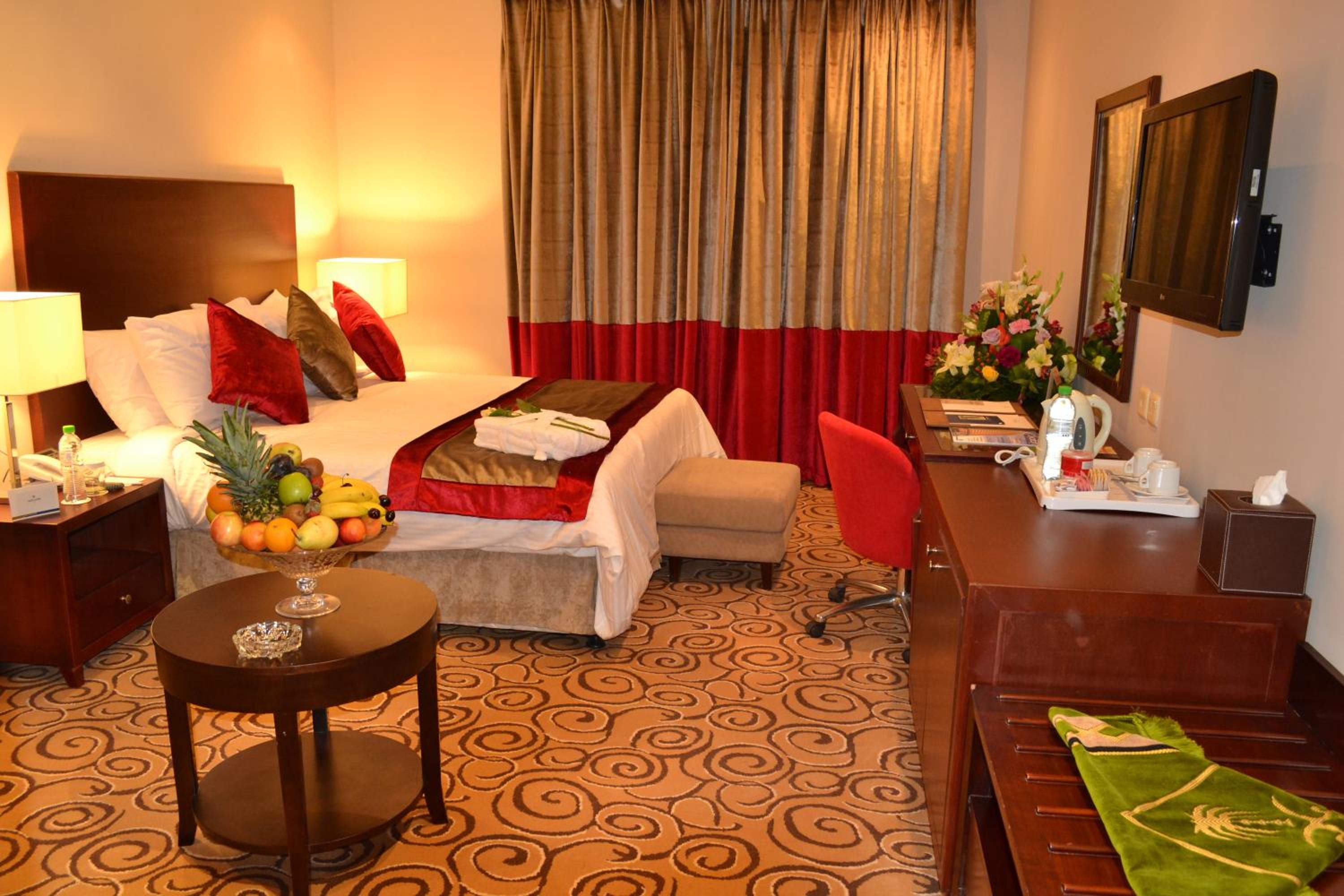 Two-Bedroom Suite - Photo 7