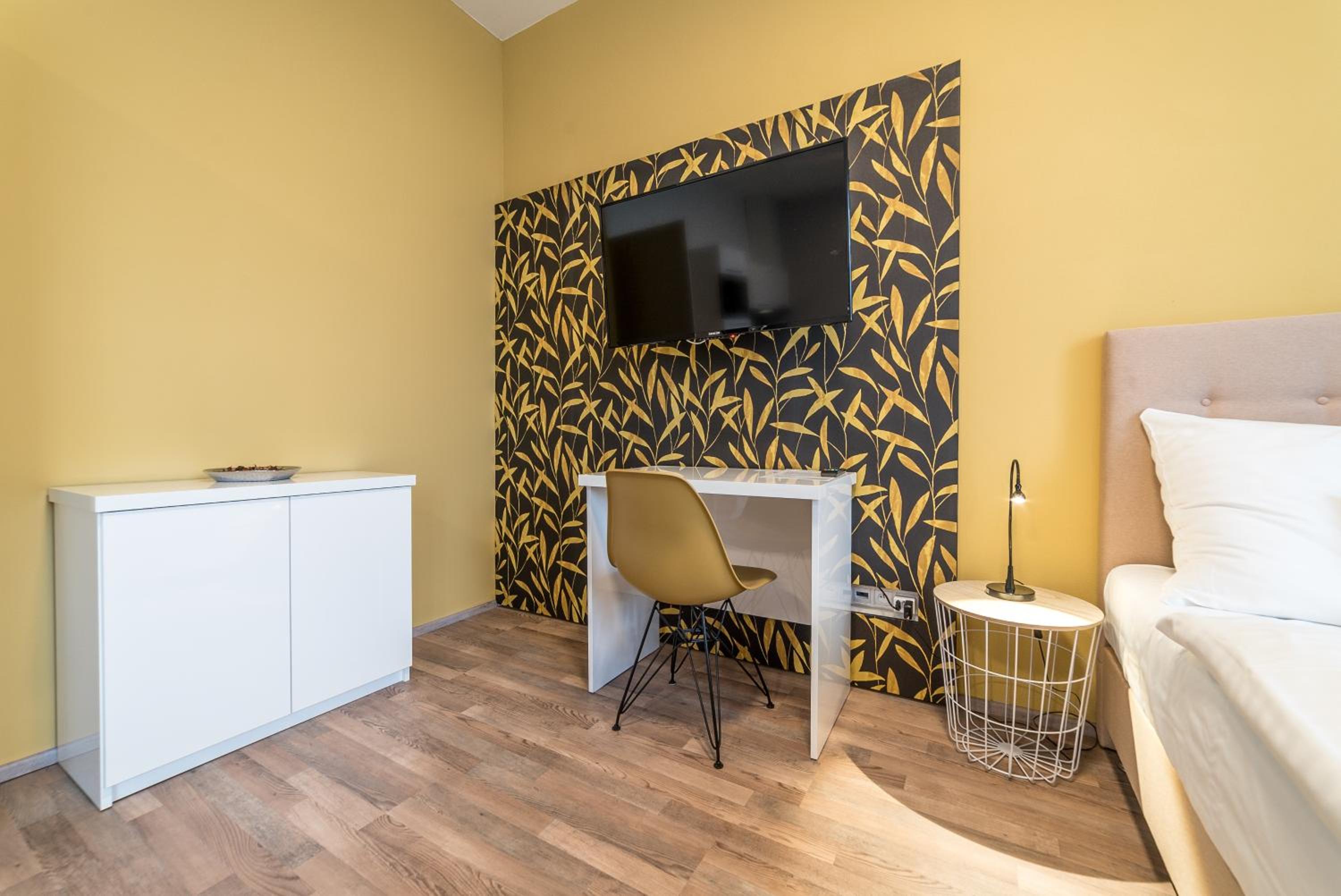 Studio Apartment photo 2