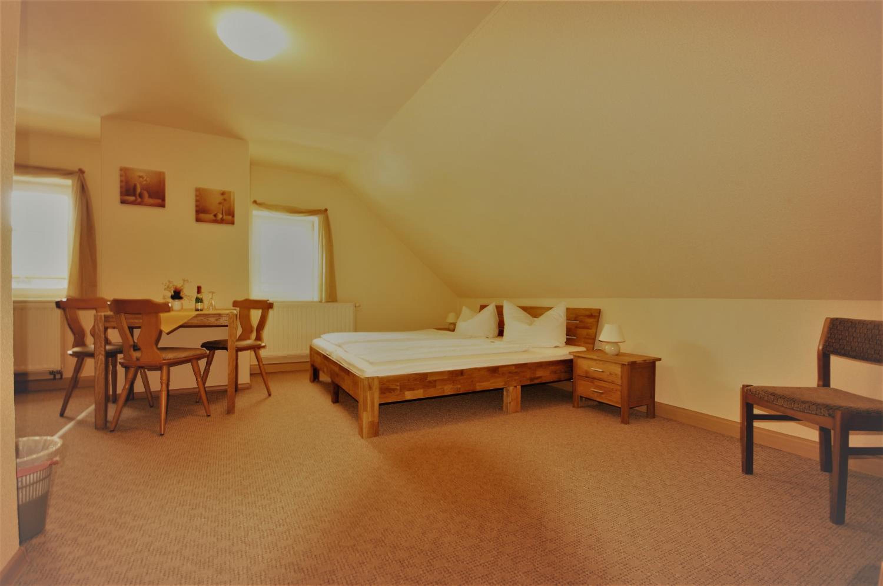 Double Room with Extra Bed photo 3