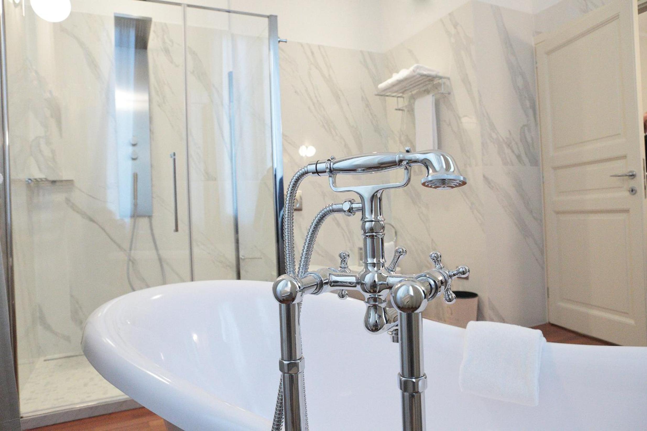 Superior Triple Room with Bath photo 2