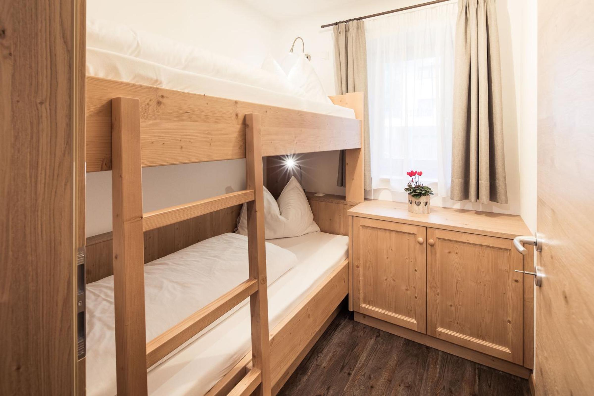 Two-Bedroom Apartment - Photo 9