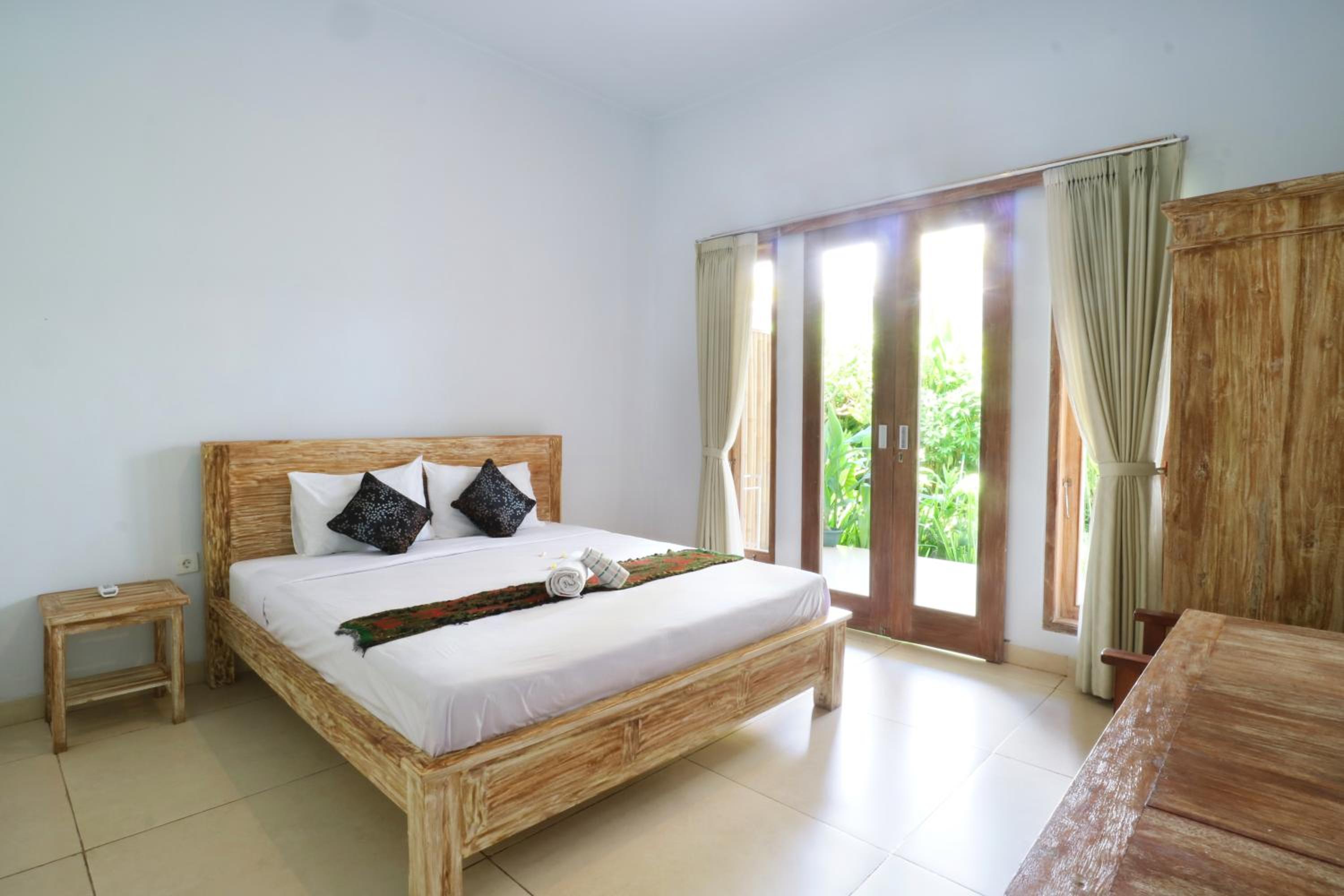 Double Room - Photo 6