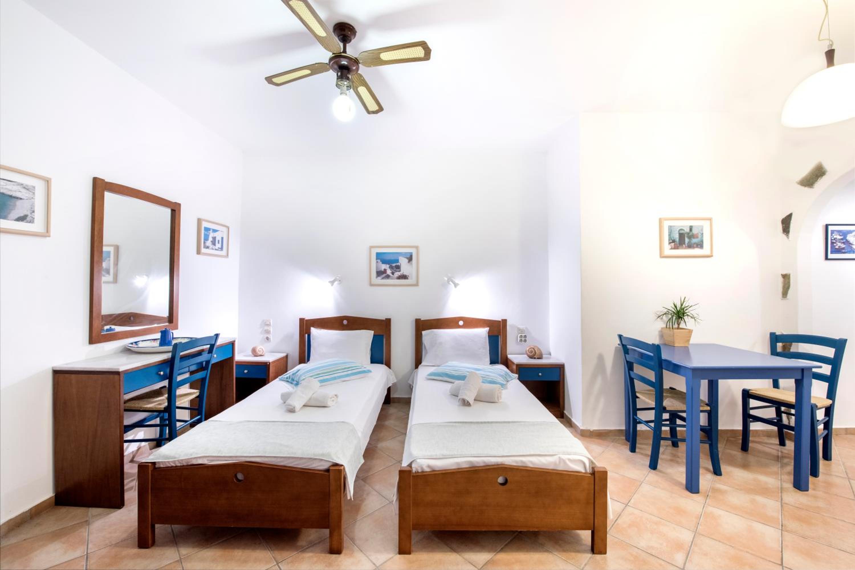 Standard Twin Room with Sea View photo 3