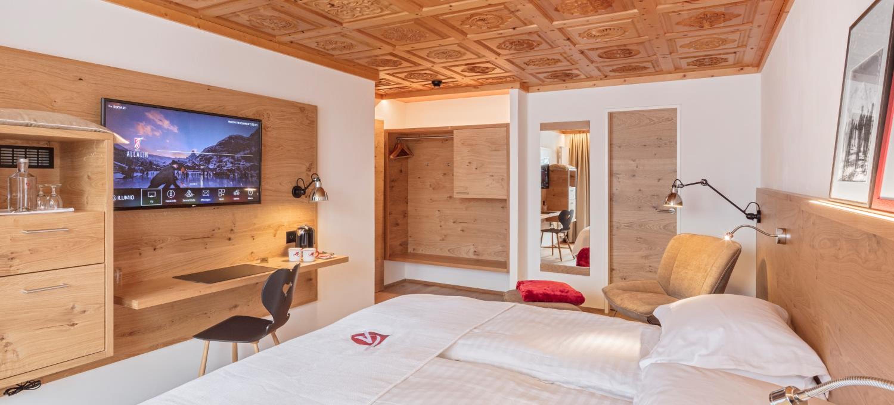 Superior Double Room with Mountain View - Photo 4