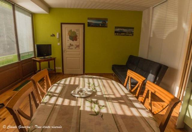 Apartment - Photo 1