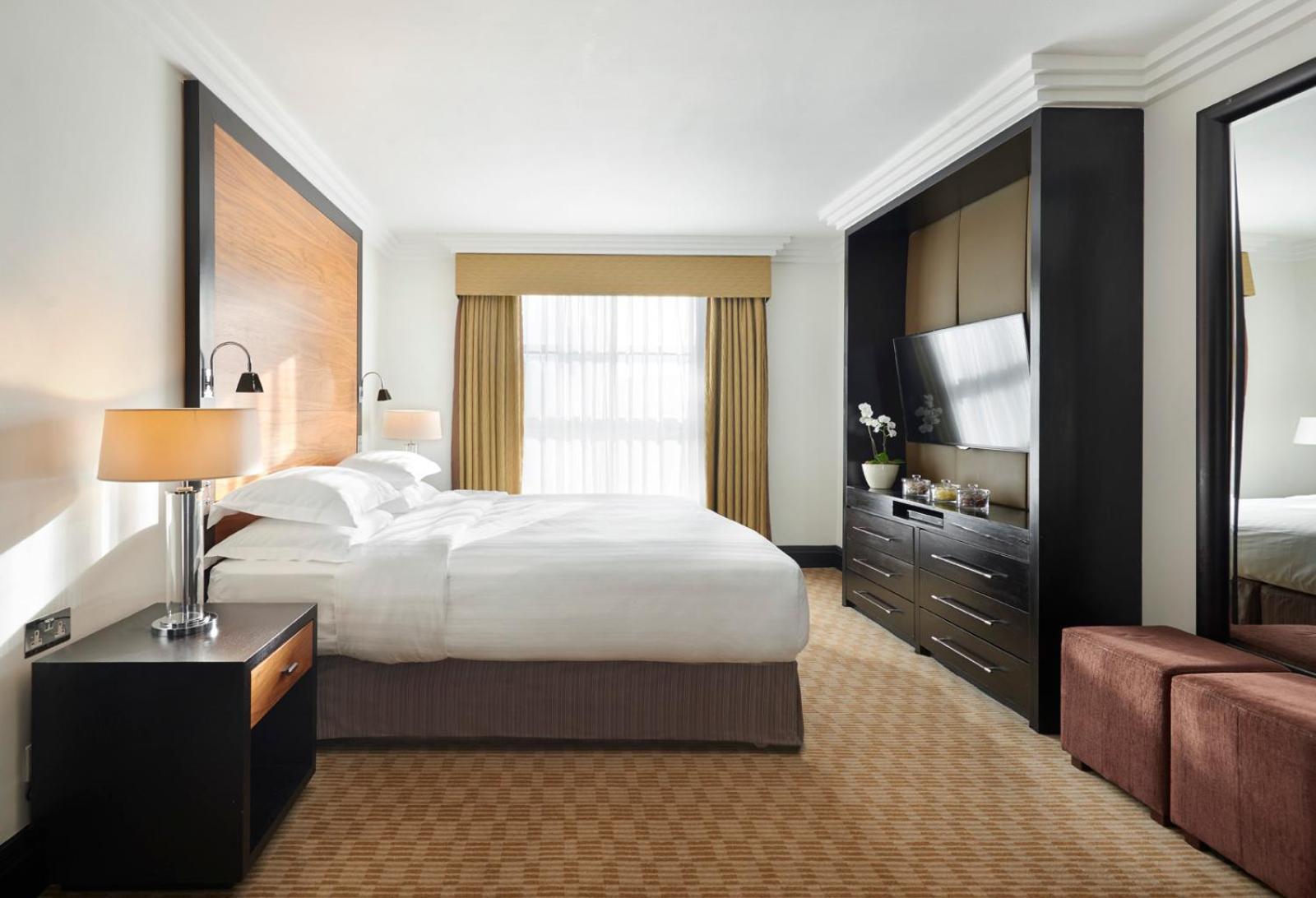 Premium Suite with Balcony