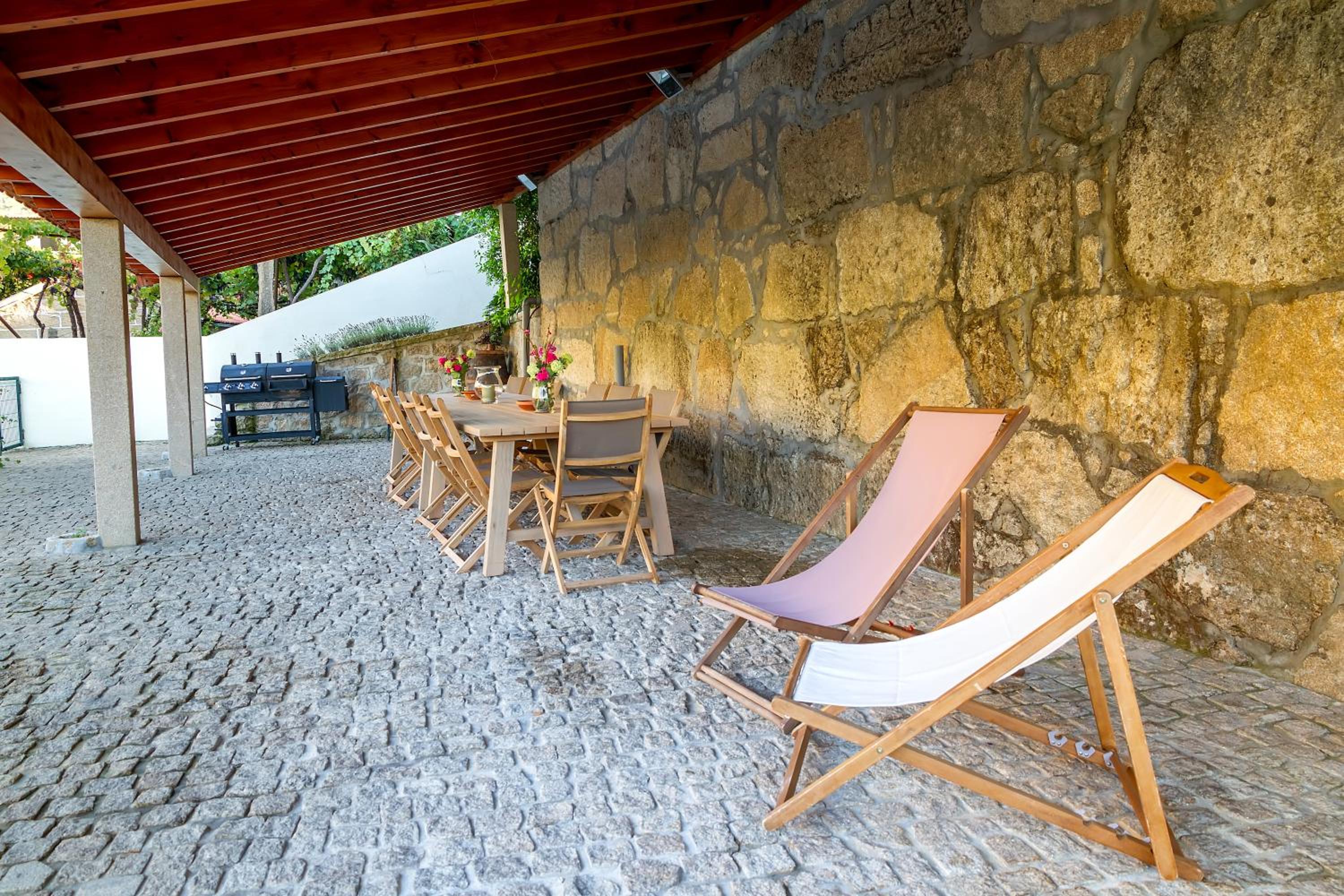 Villa with Private Pool - Photo 28
