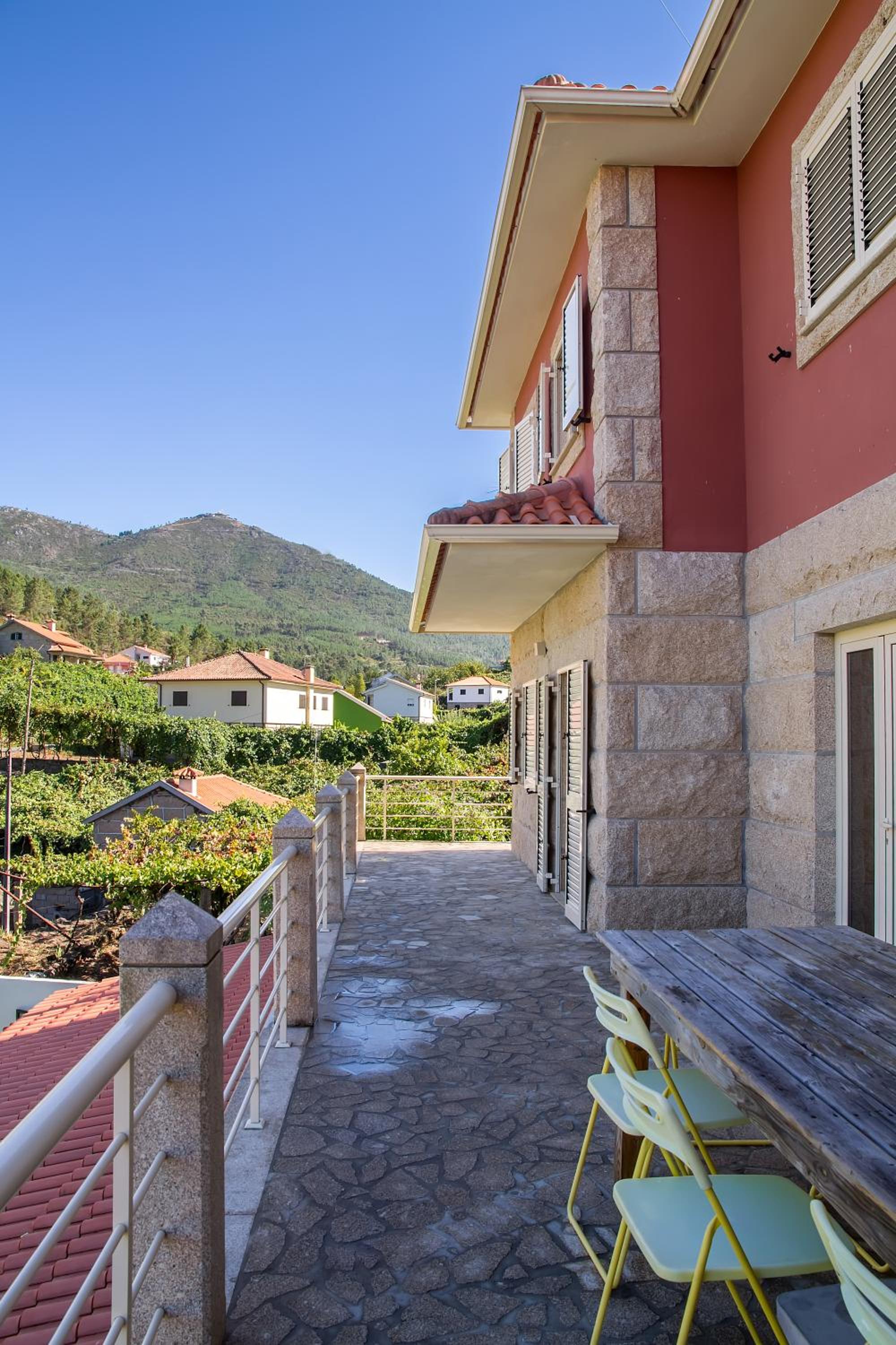 Villa with Private Pool - Photo 25